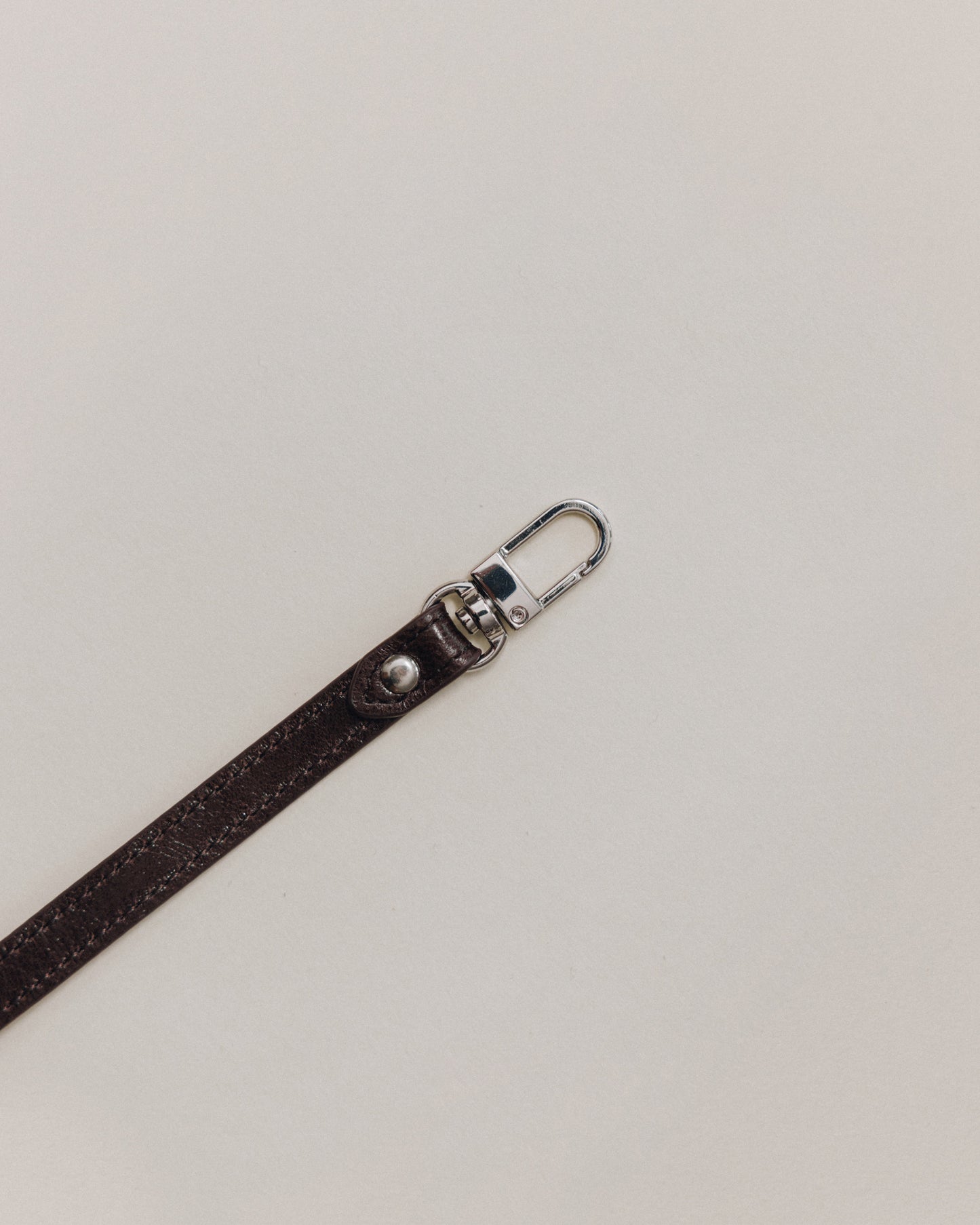 VOYAGE ÉTIQUETTE BROWN