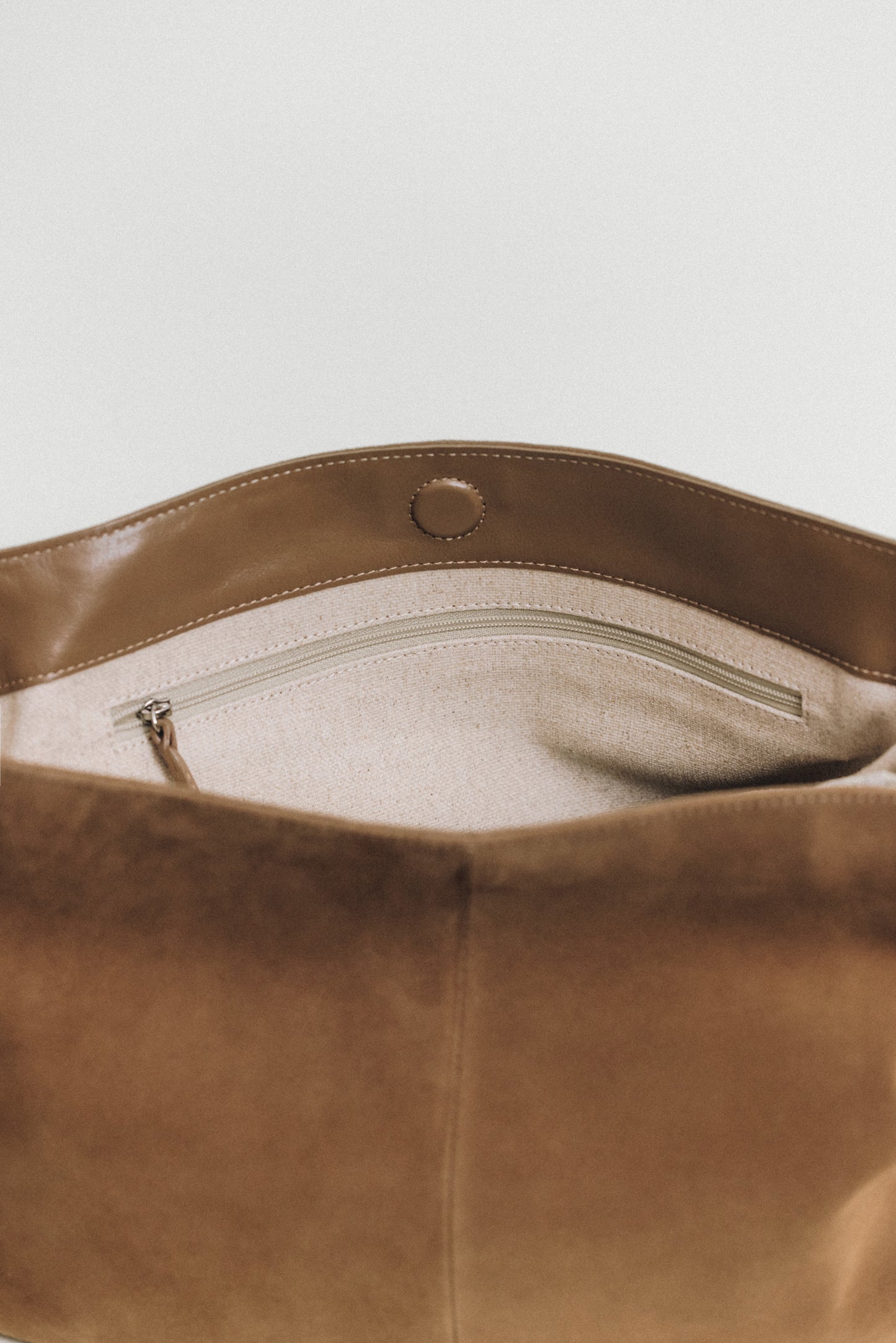 SAC NACELLE SUEDE CAMEL