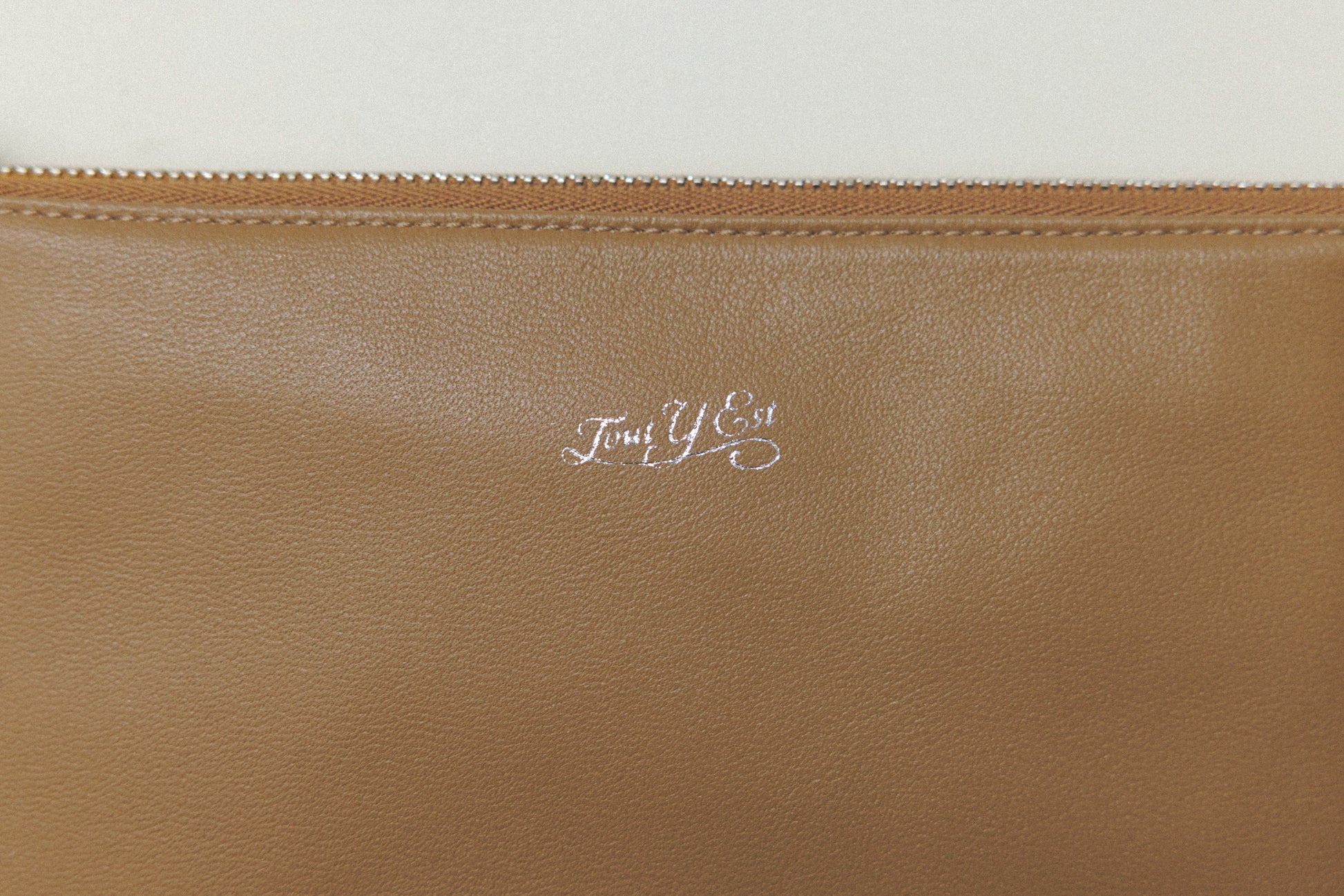 POCHETTE LISSE CAMEL