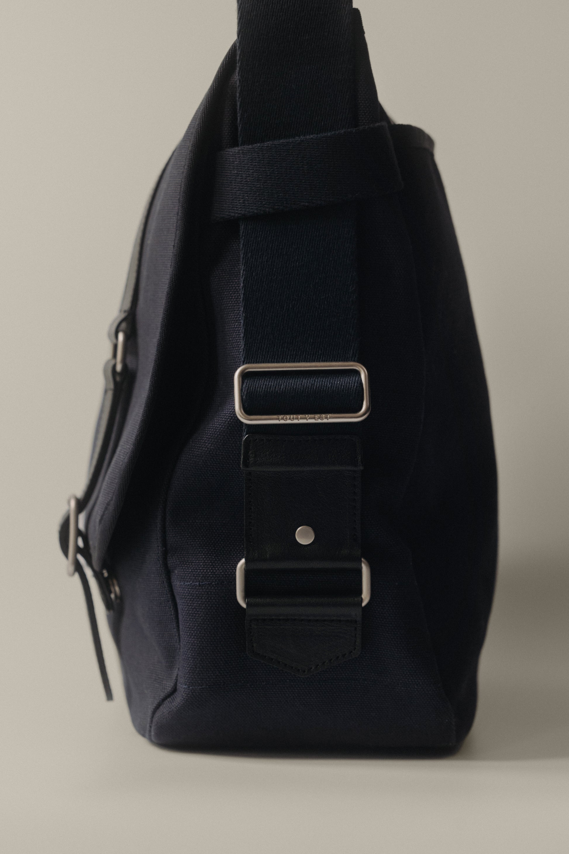 SAC BOUT NAVY