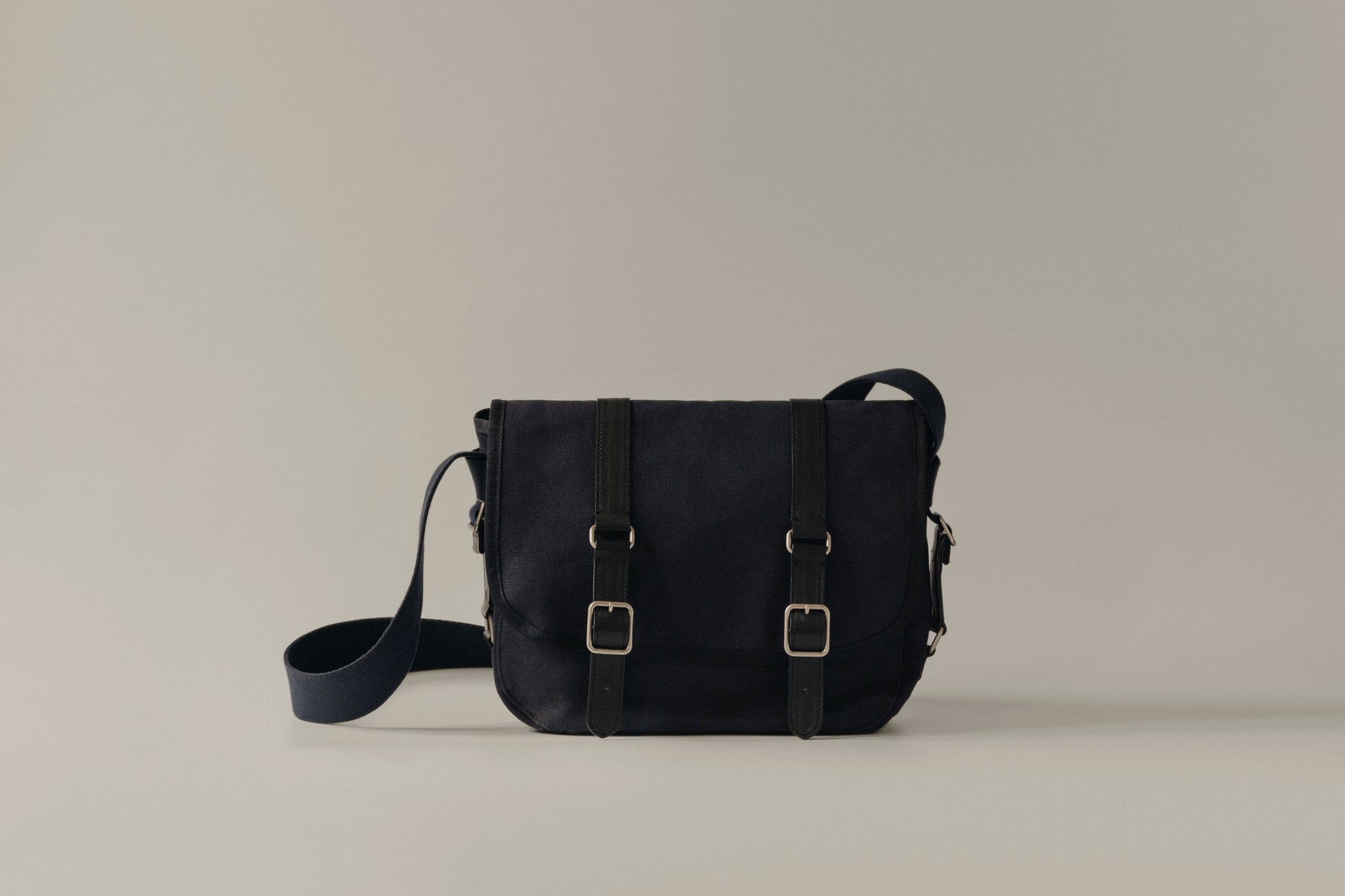 SAC BOUT SMALL NAVY