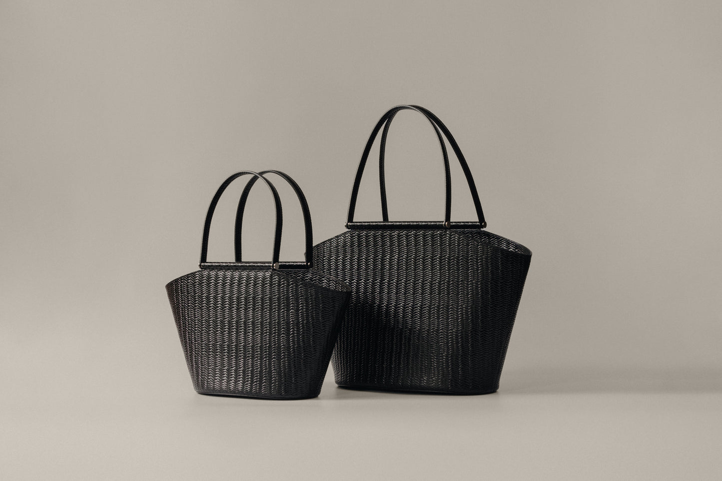 SAC ÉTIRÉ SMALL WEAVE BLACK