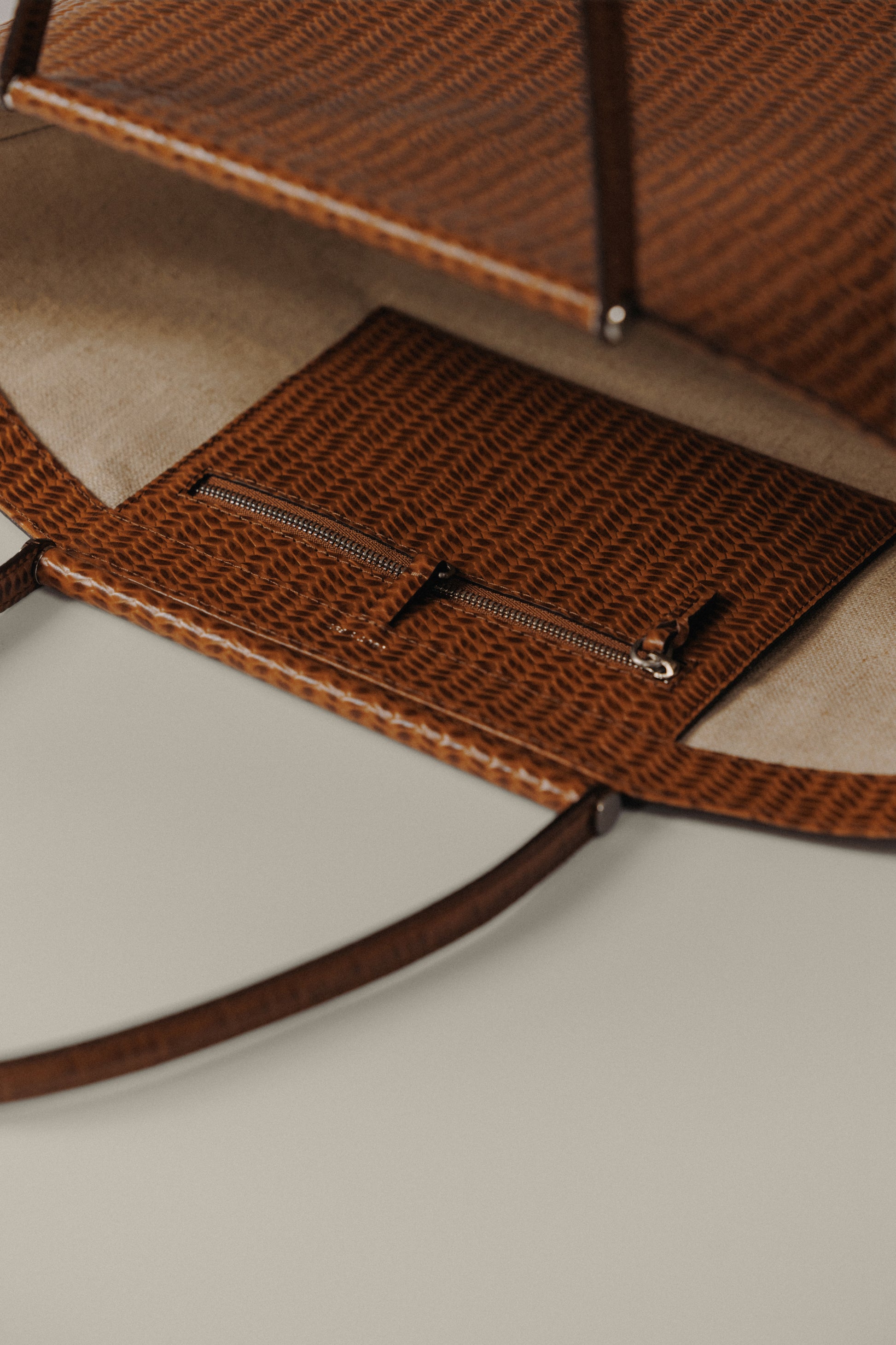 SAC ÉTIRÉ WEAVE BROWN
