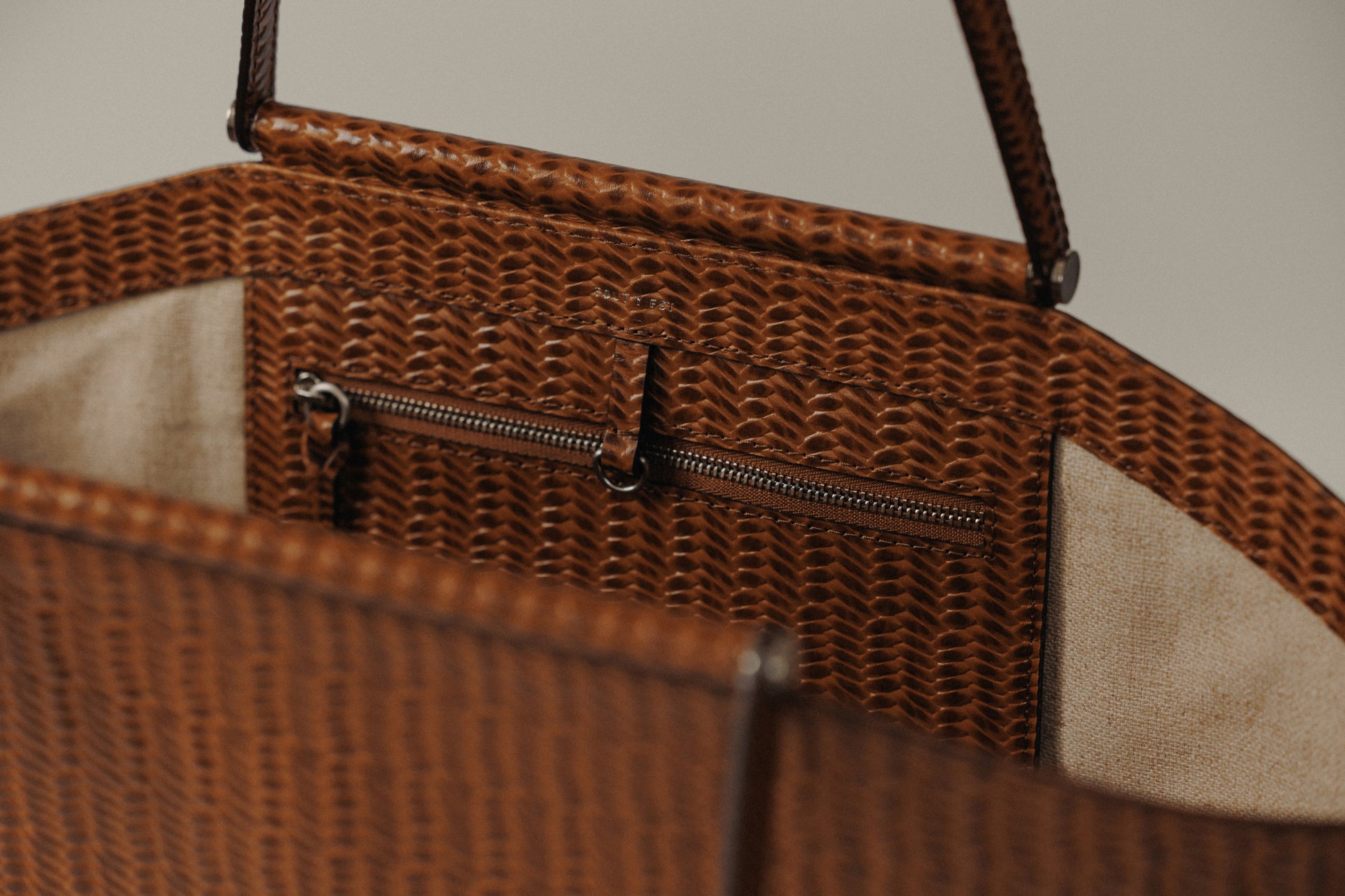 SAC ÉTIRÉ WEAVE BROWN