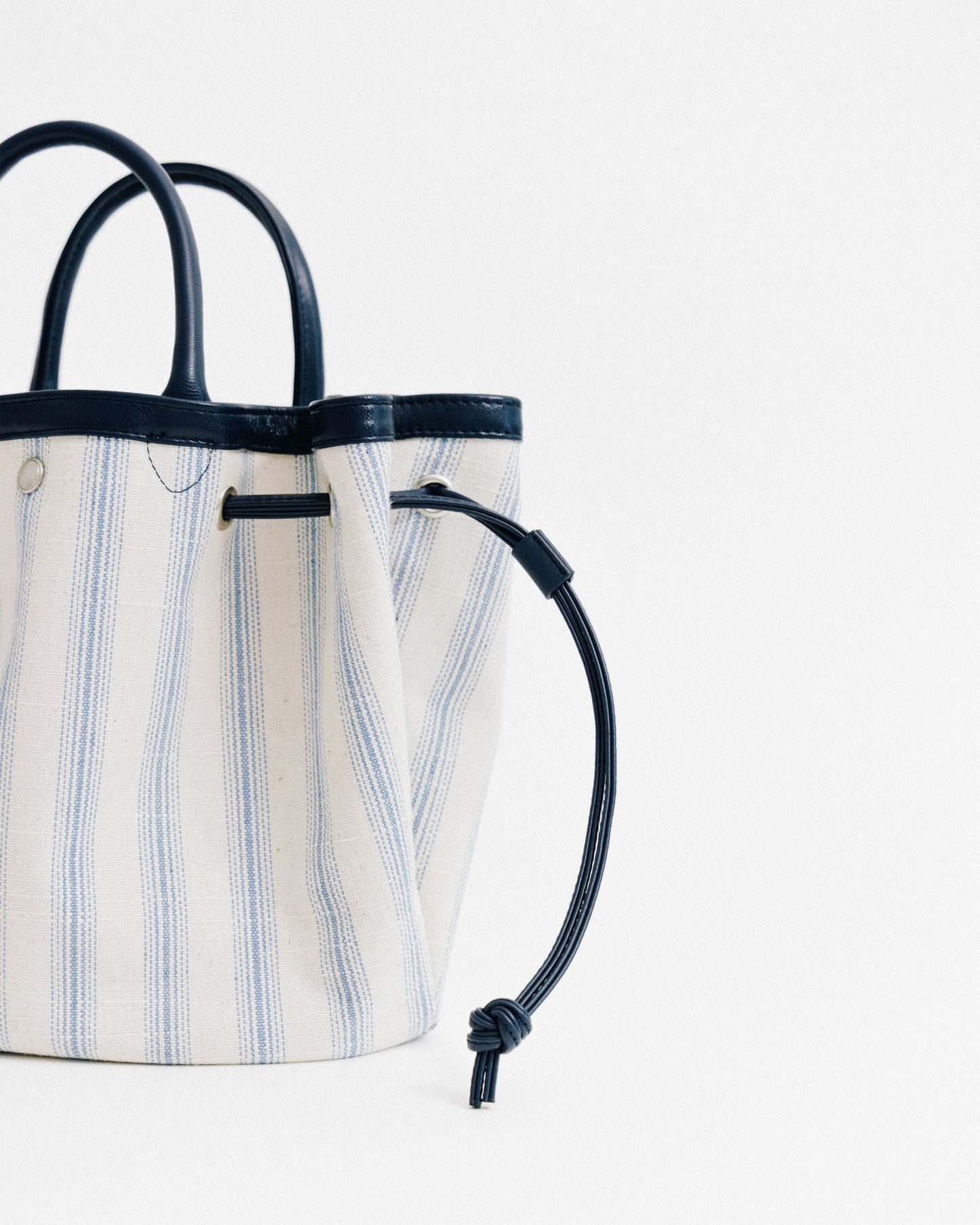 SAC COQUILLE SMALL BLUE STRIPE