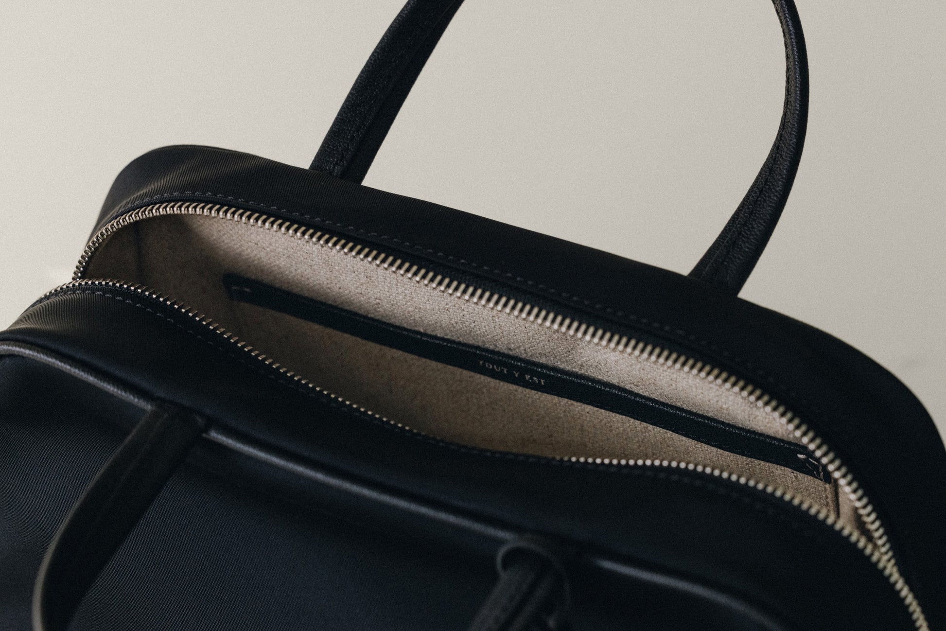 SAC LOQUET NYLON SMALL BLACK