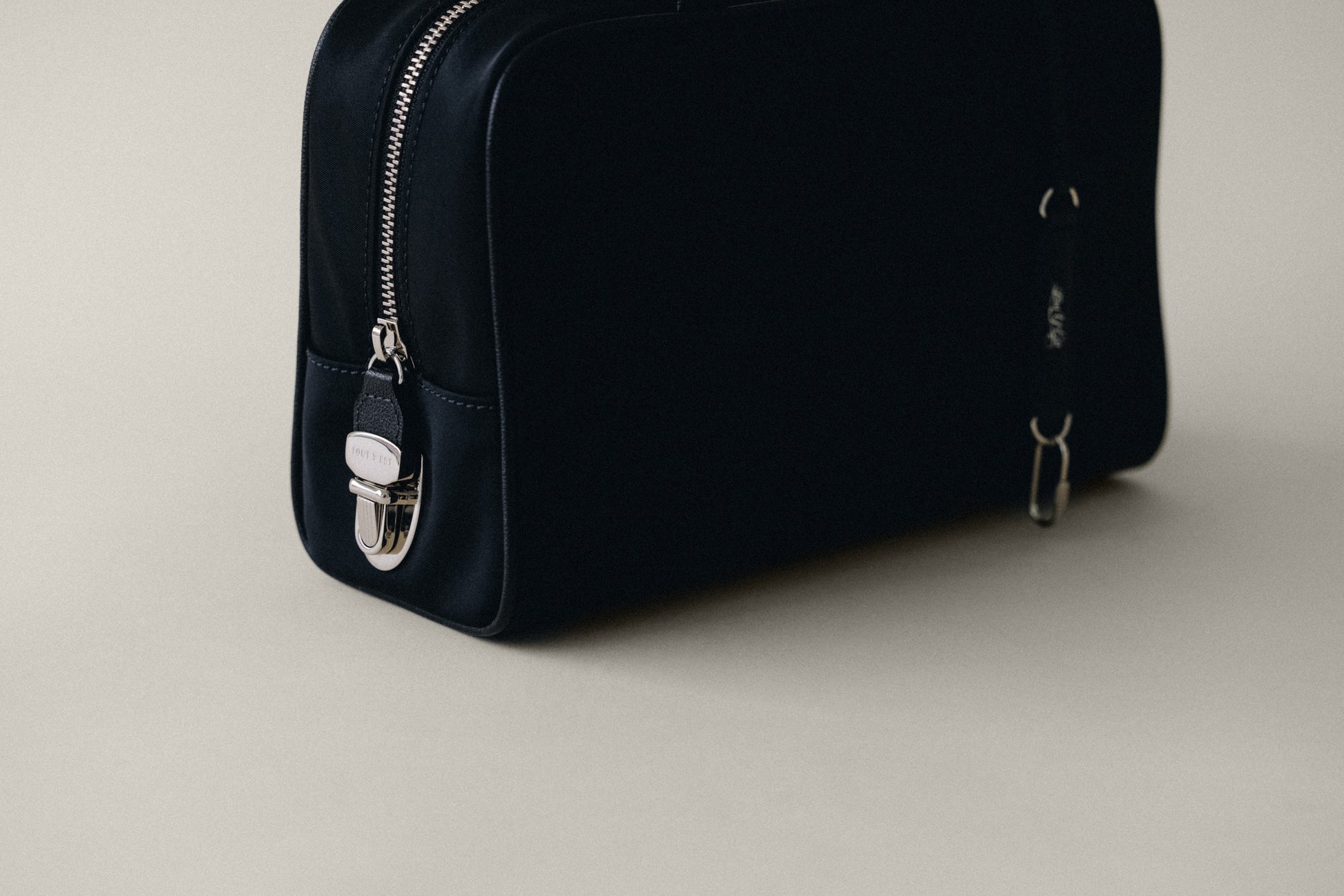 SAC LOQUET NYLON SMALL BLACK