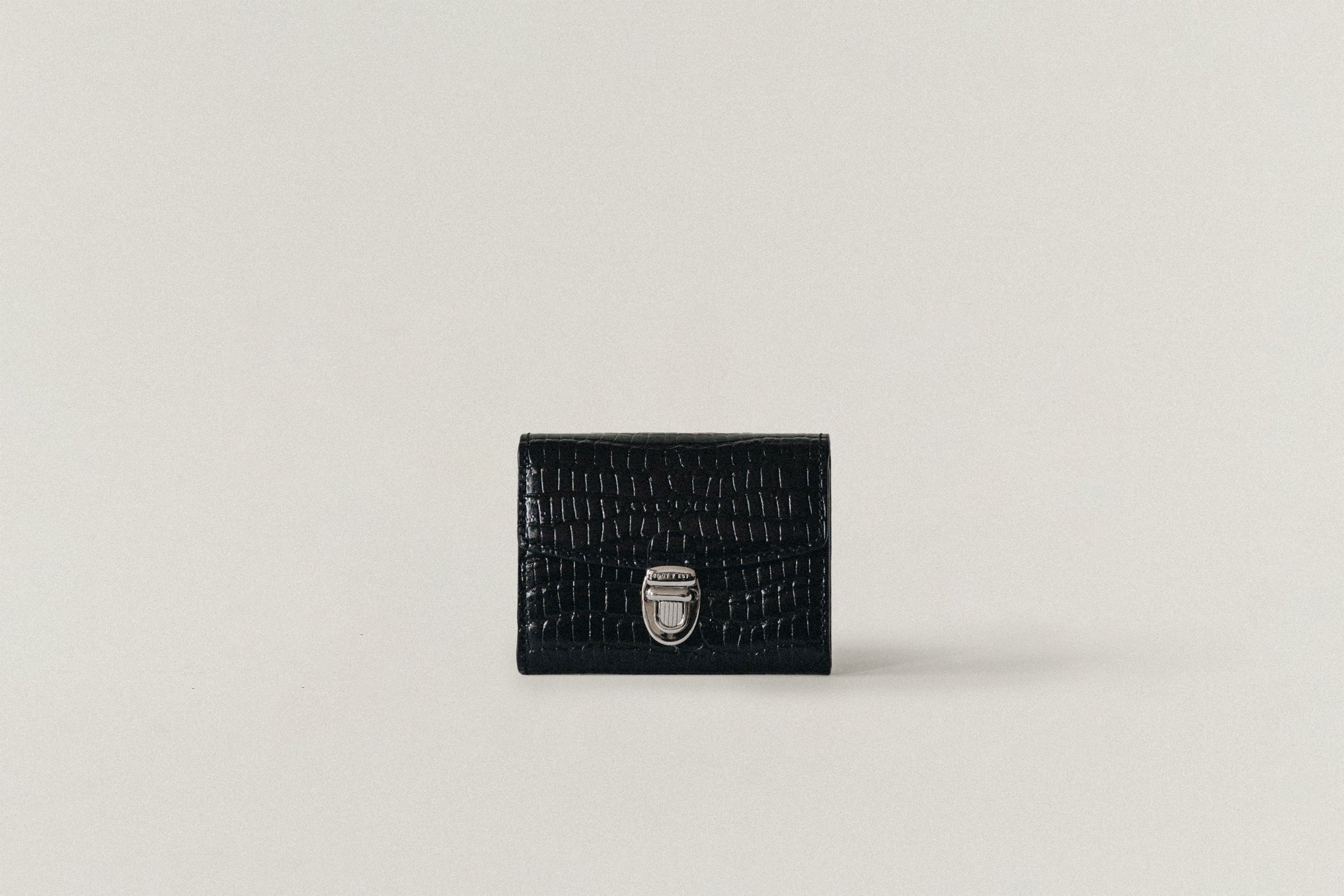 小物 tout y est porte cartes loquet PORTE CARTES LOQUET BLACK – TOUT Y EST JP