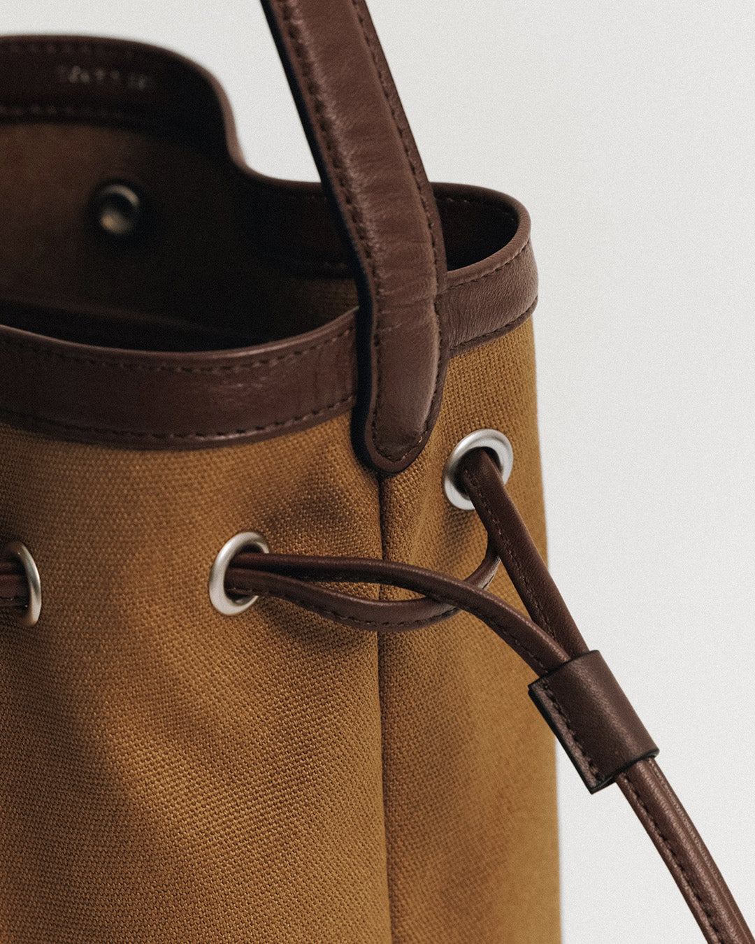 SAC COQUILLE BUCKET TAN