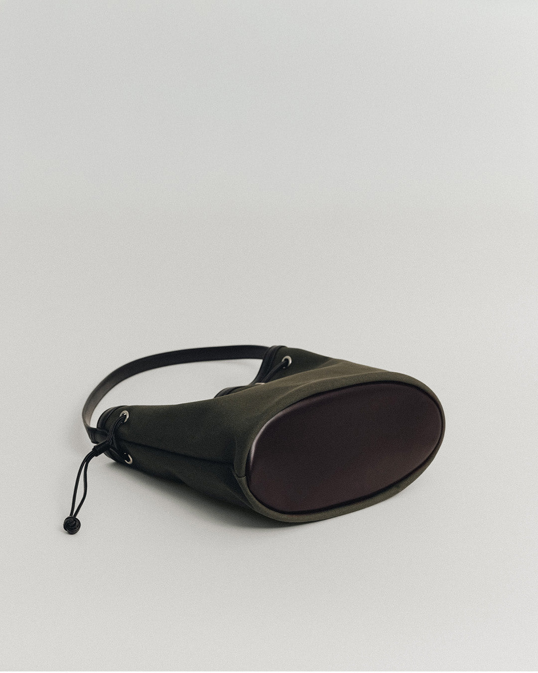 SAC COQUILLE BUCKET KHAKI