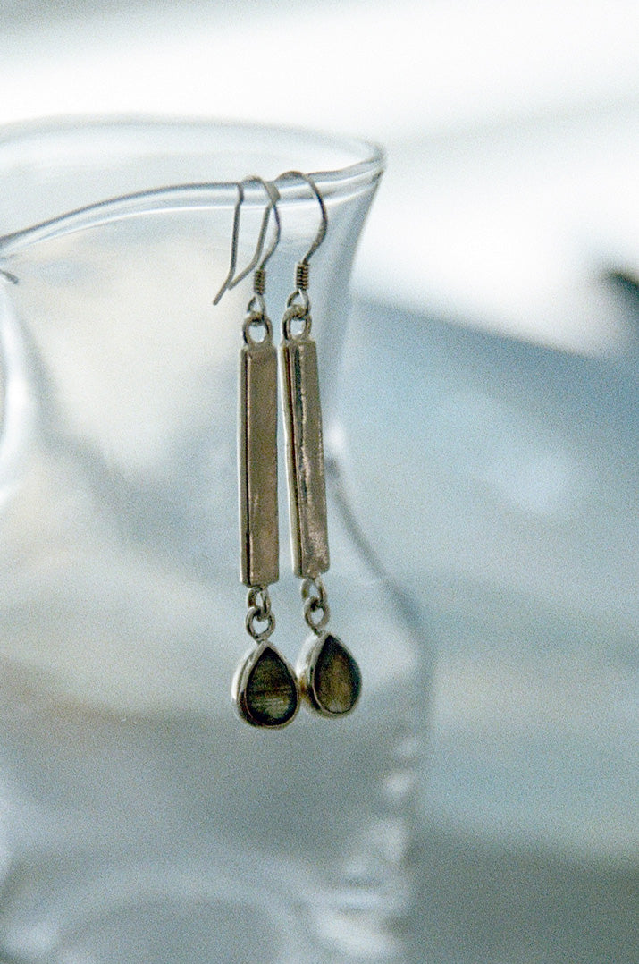 【TOUT Y EST】EARRINGS COEUR & PERLE JEWELRY – TOUT Y EST