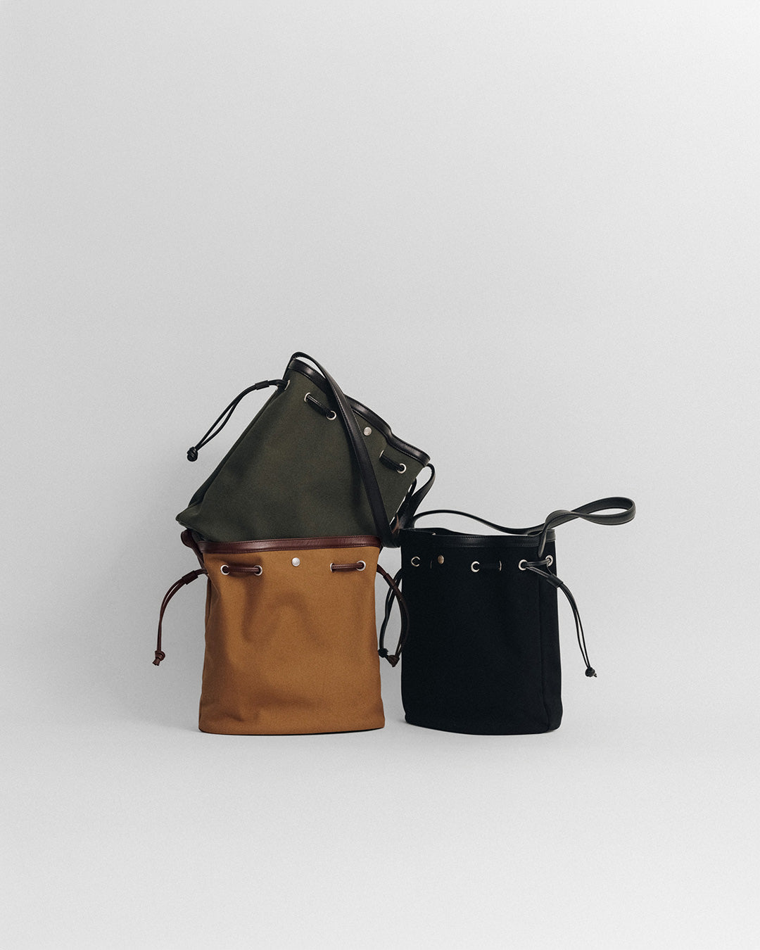 SAC COQUILLE BUCKET KHAKI