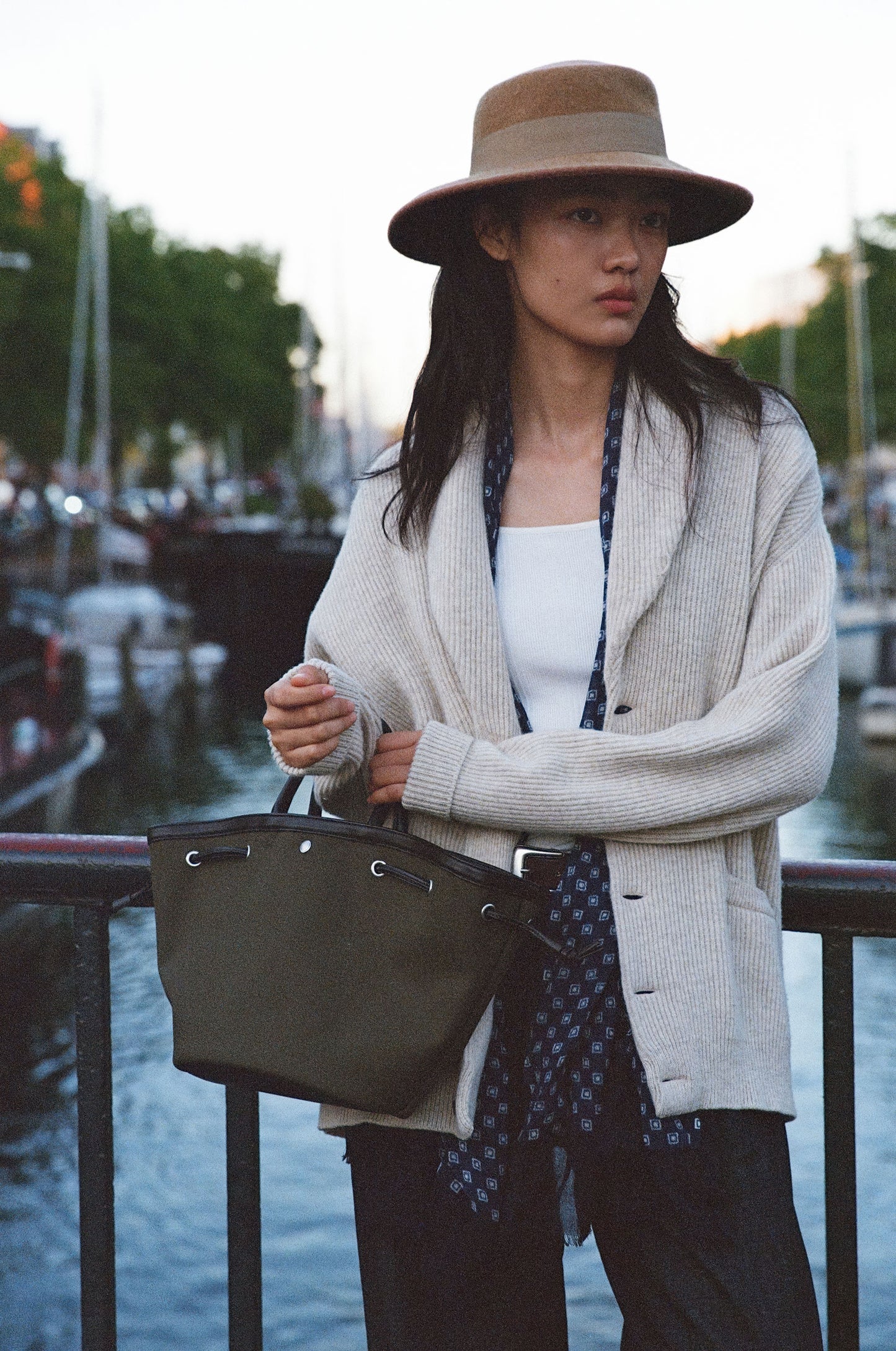SAC COQUILLE SMALL KHAKI