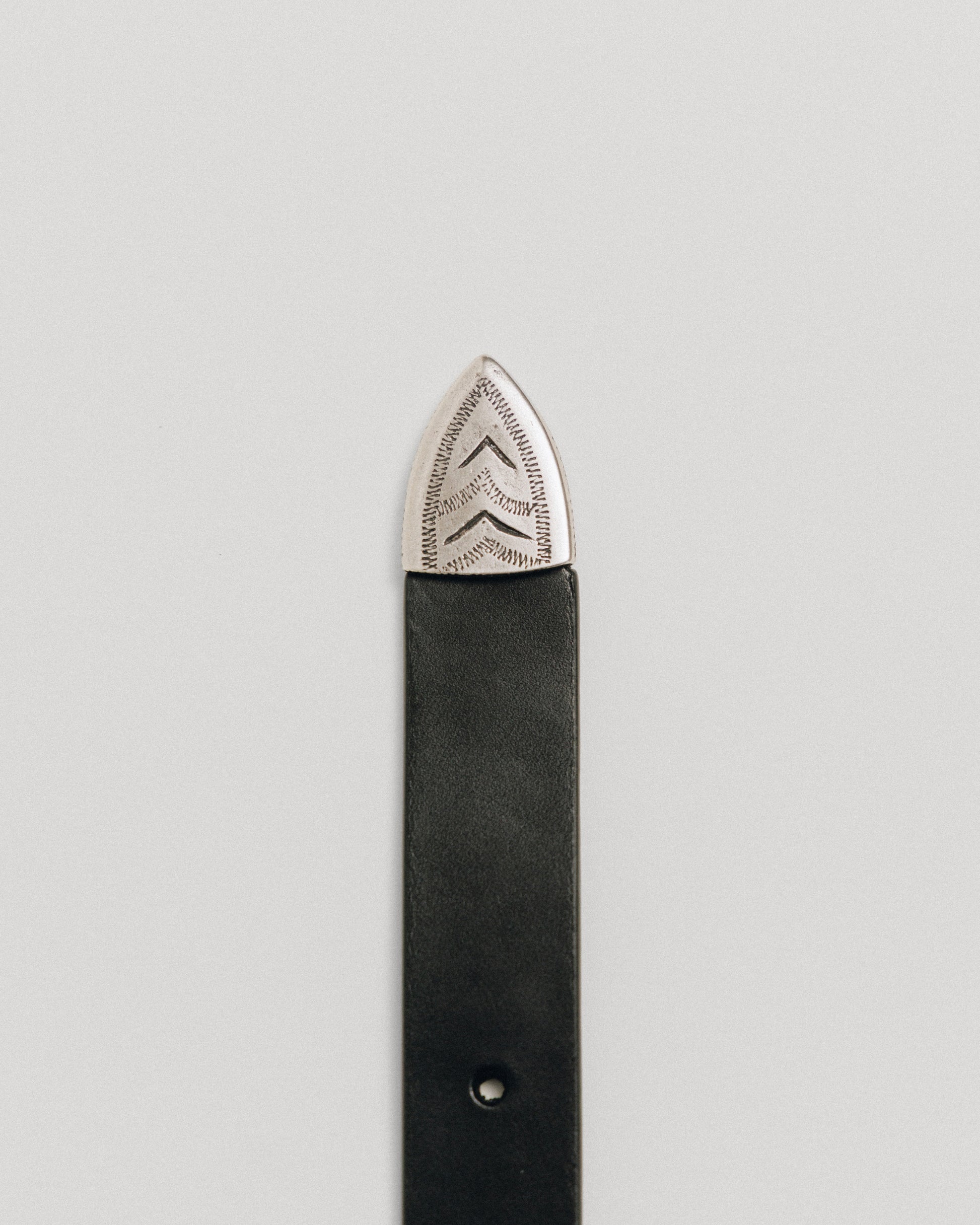 CEINTUIRE GRAVÉE BLACK