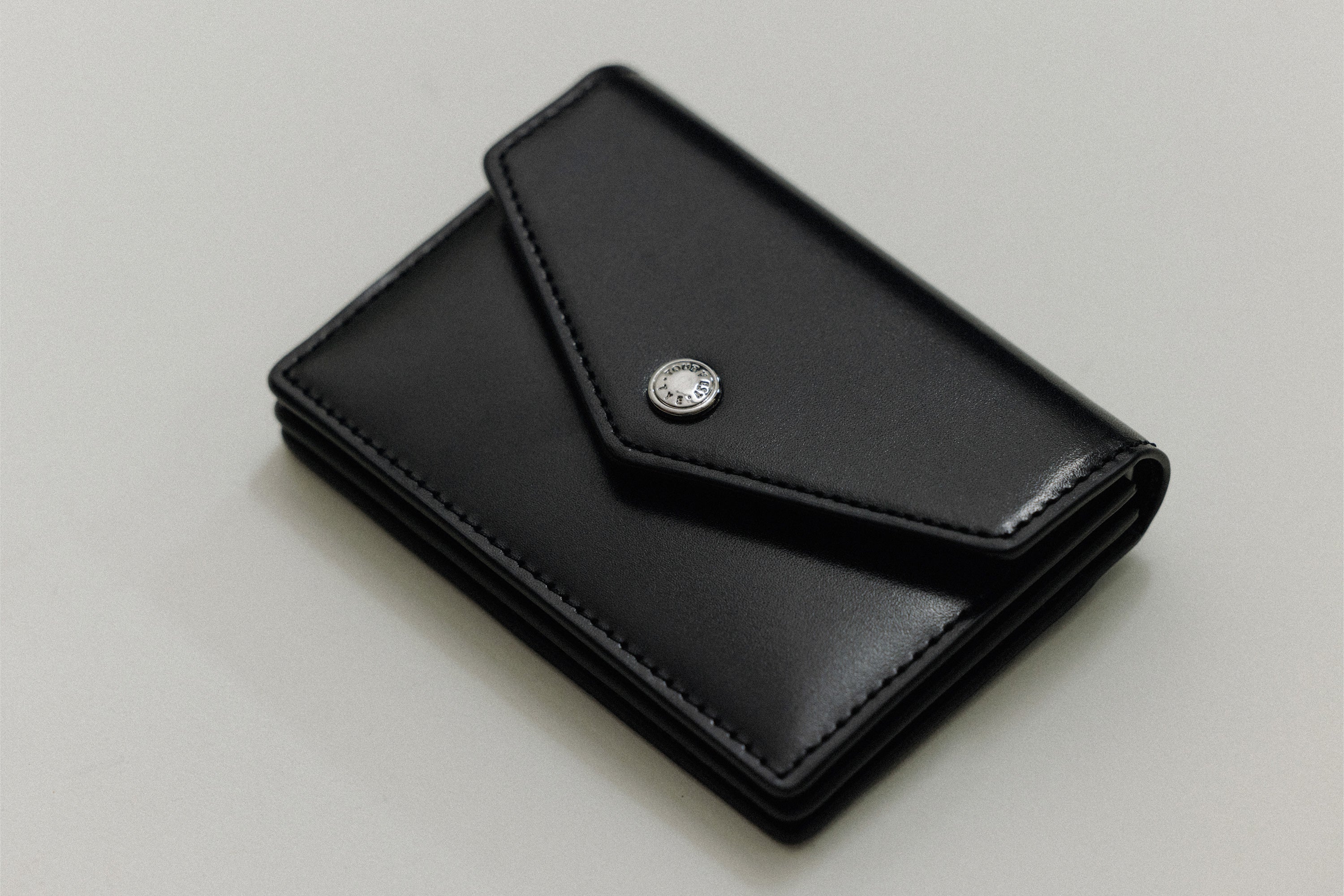 PORTE CARTES SNAP BLACK – TOUT Y EST