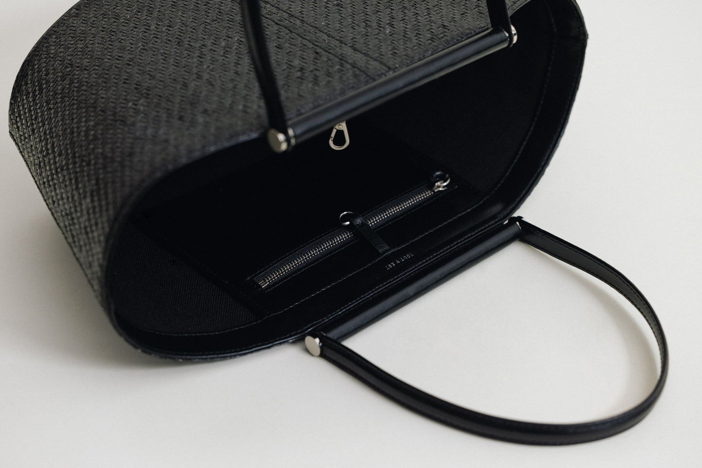 SAC ÉTIRÉ RATTAN SMALL BLACK
