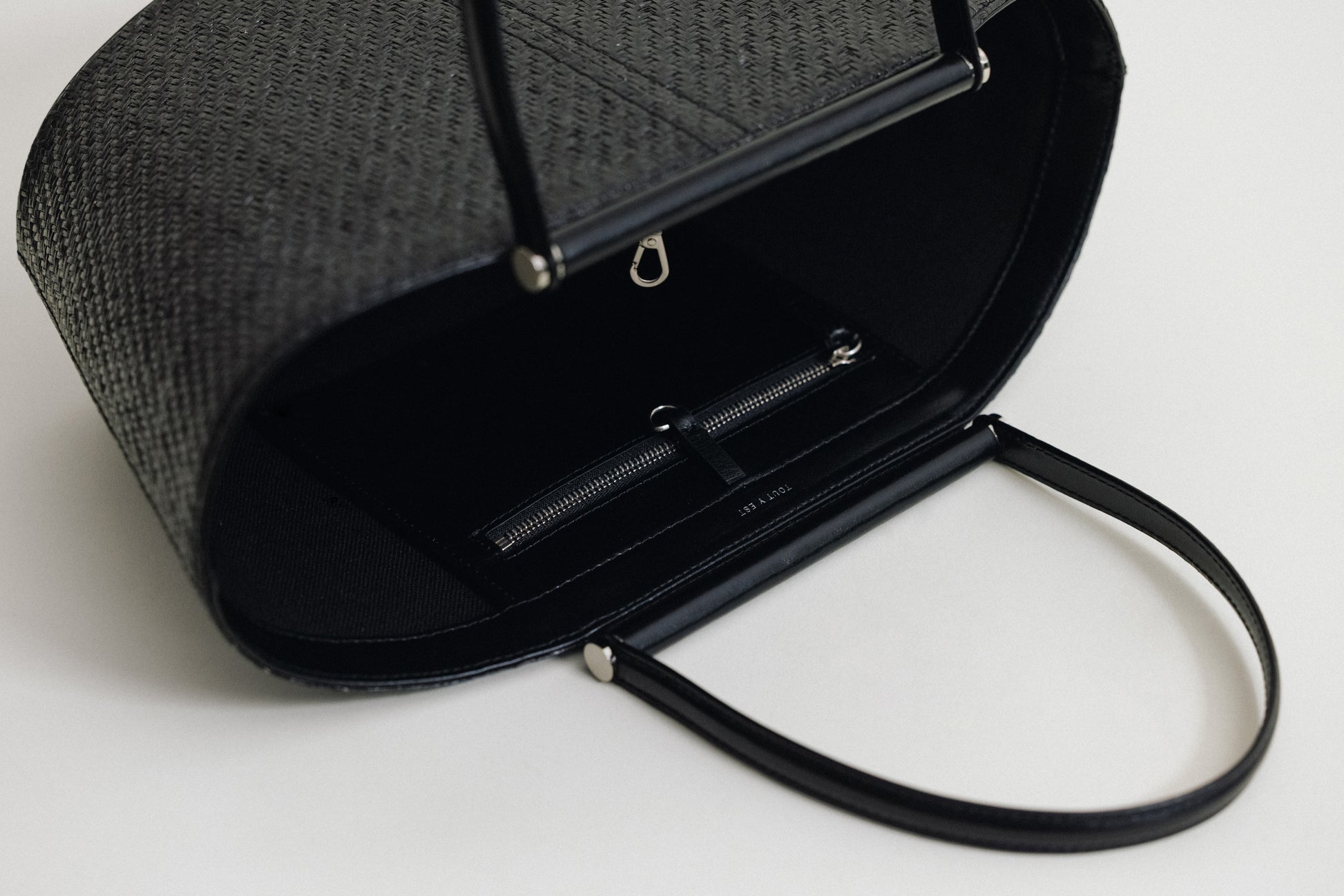 SAC ÉTIRÉ RATTAN SMALL BLACK
