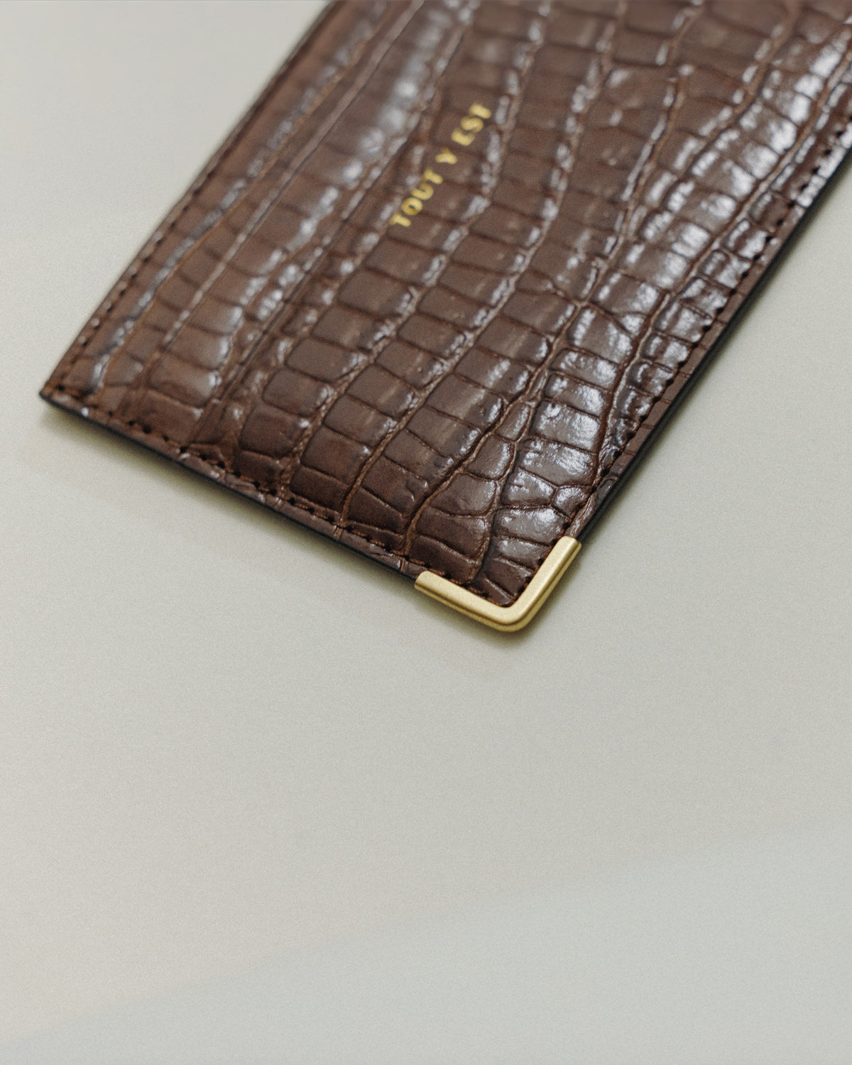PORTE CARTES ANGLES CROCO BROWN