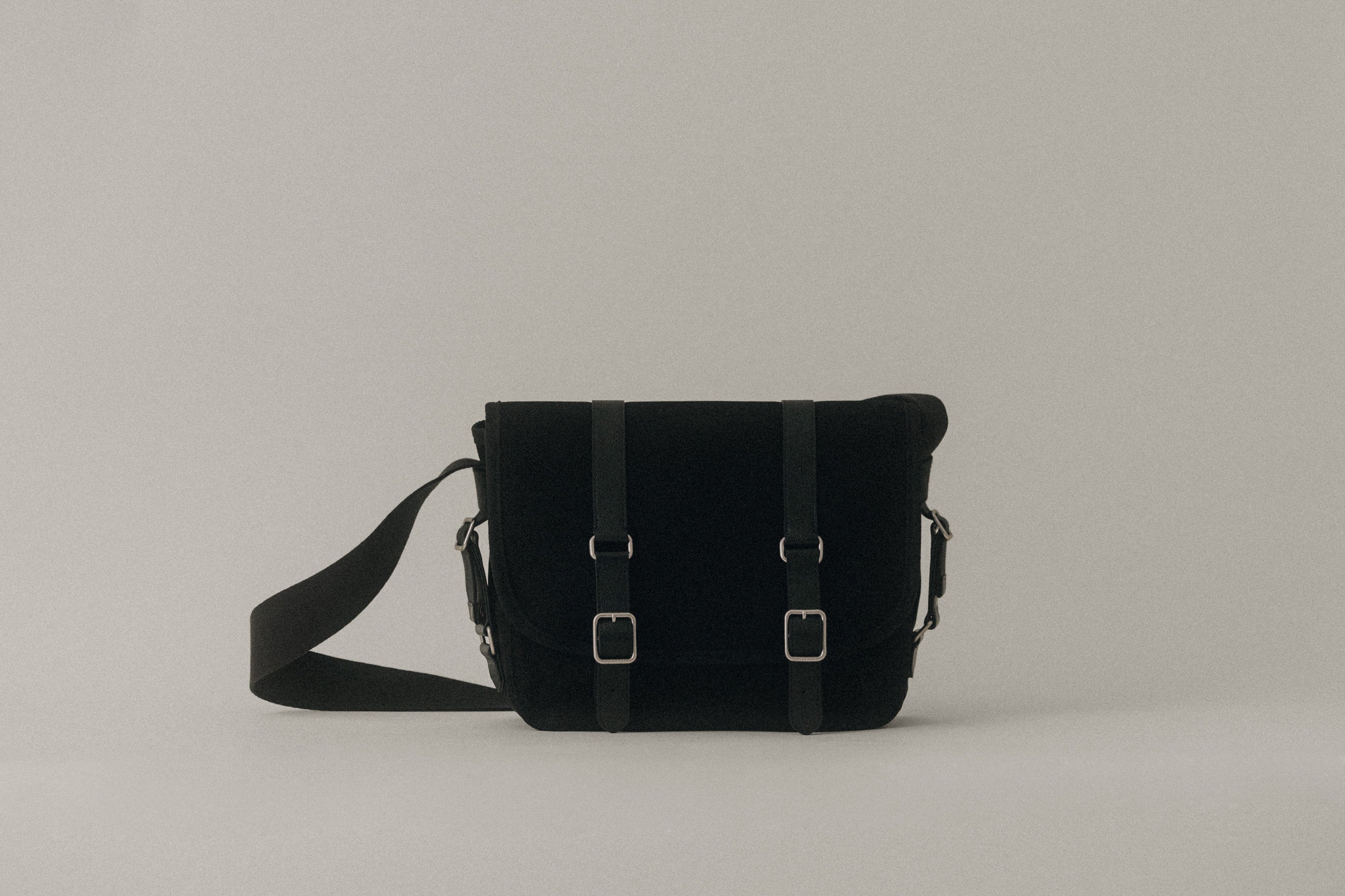 SAC BOUT SMALL BLACK – TOUT Y EST