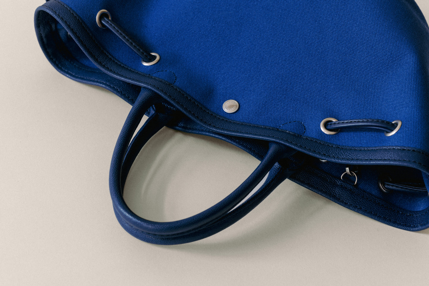 SAC COQUILLE MINI BLUE