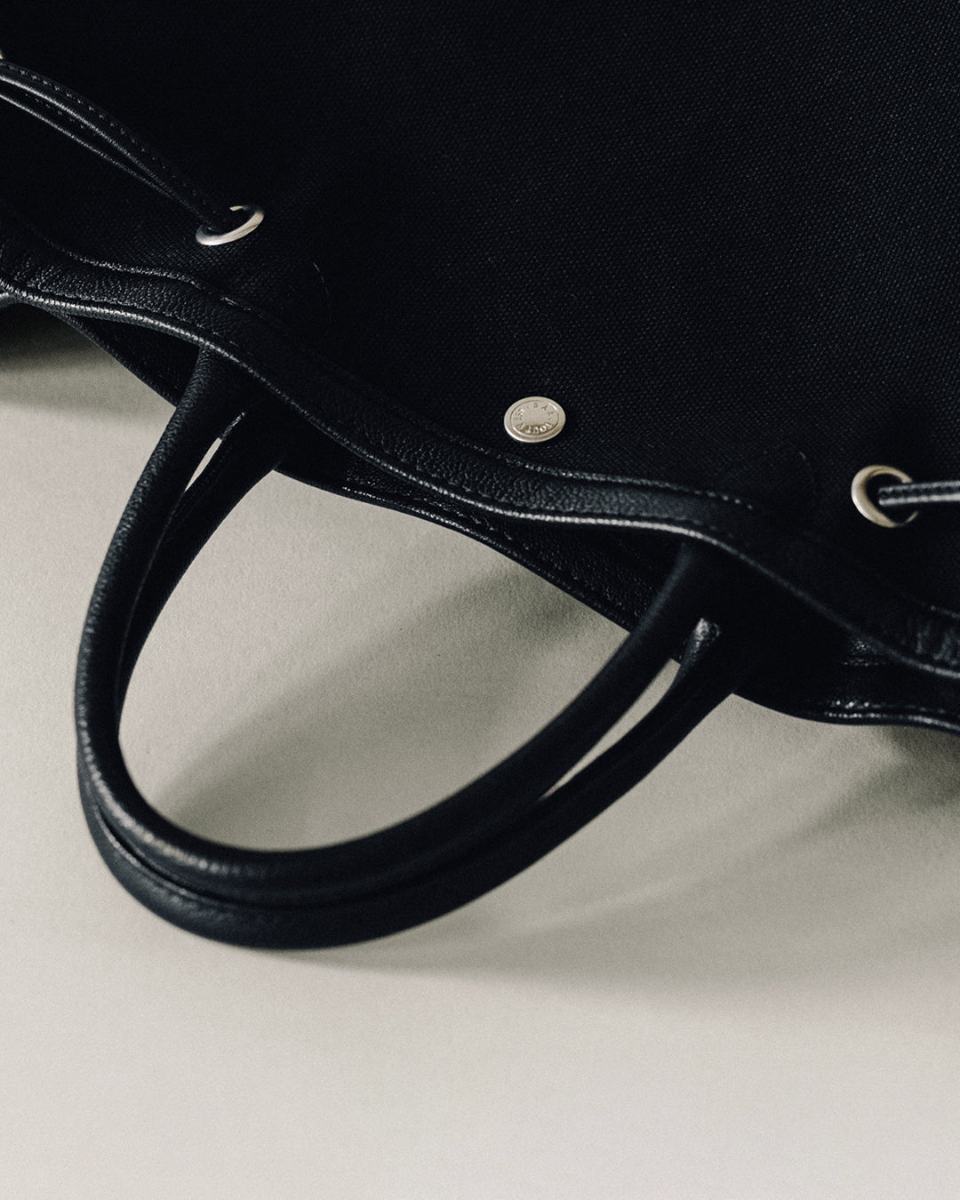 SAC COQUILLE SMALL BLACK