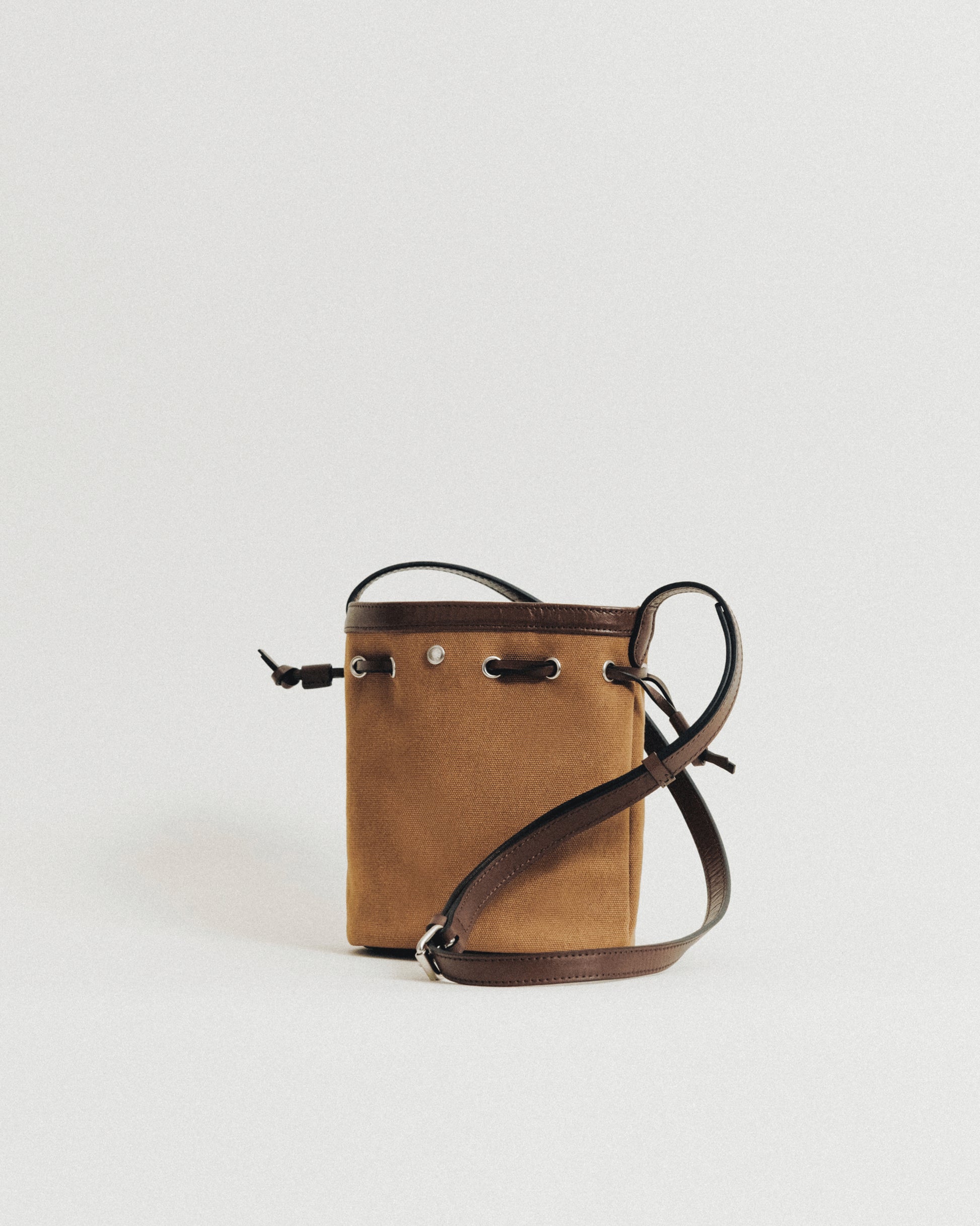 SAC COQUILLE BUCKET MINI TAN