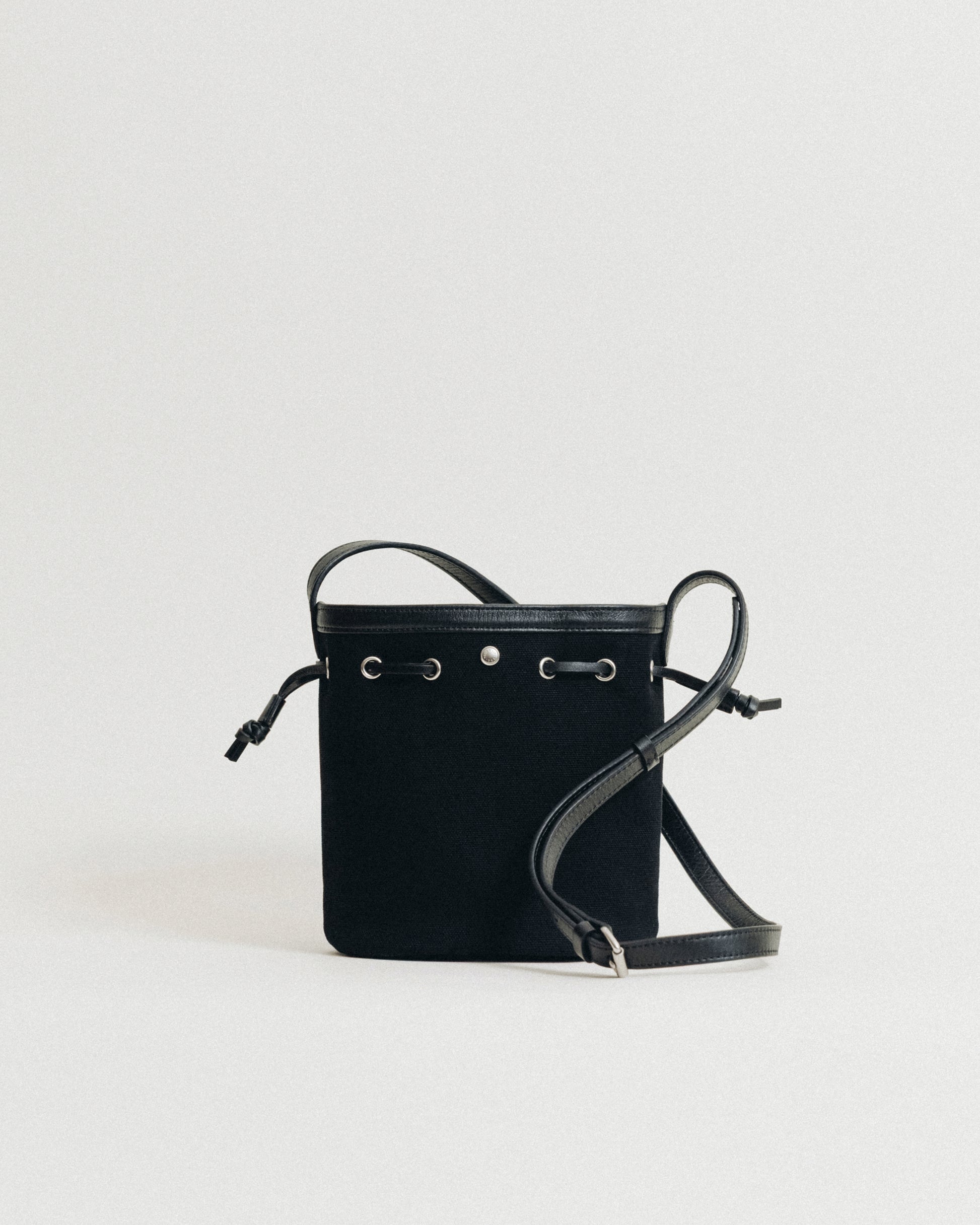 SAC COQUILLE BUCKET MINI BLACK