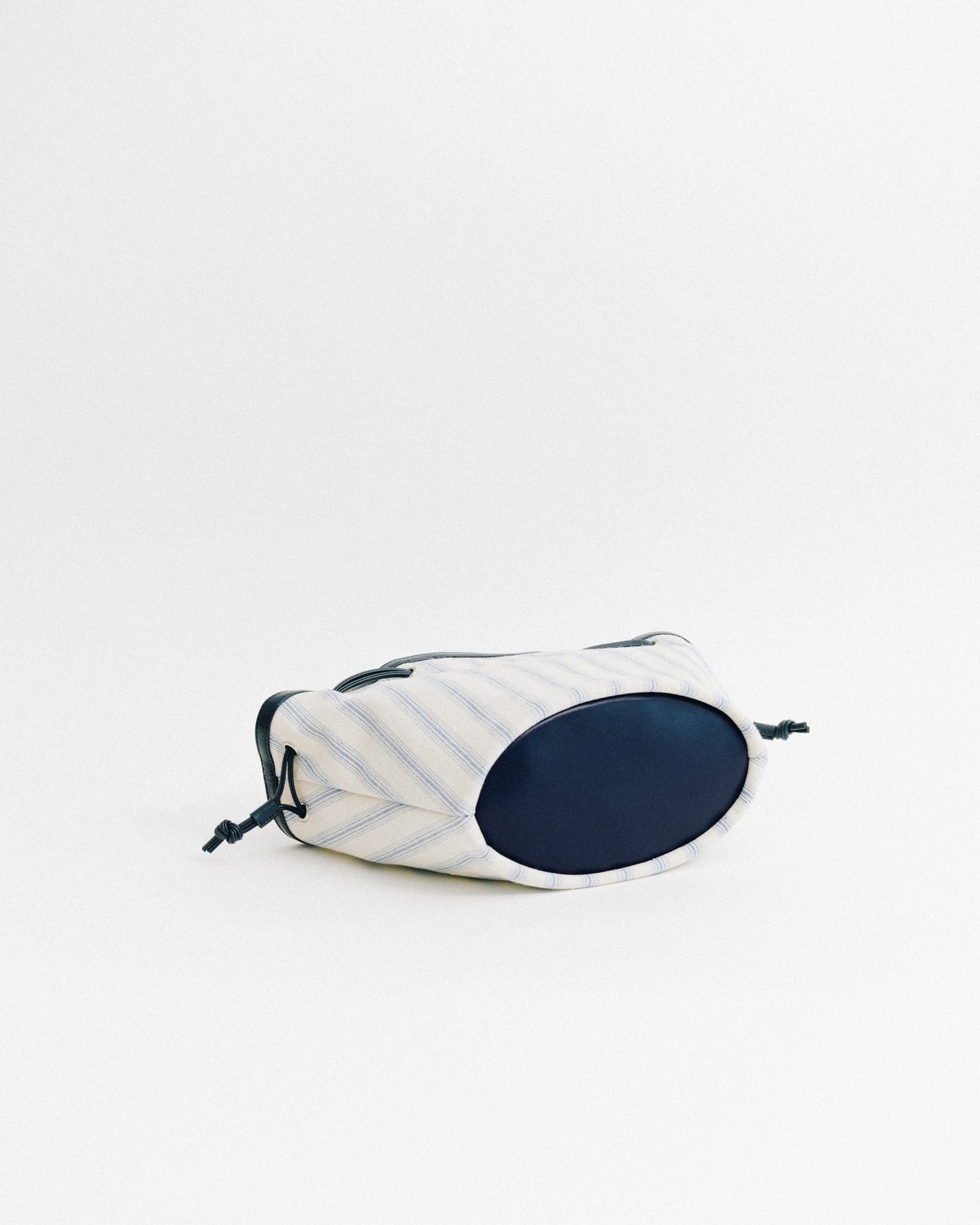 SAC COQUILLE SMALL BLUE STRIPE