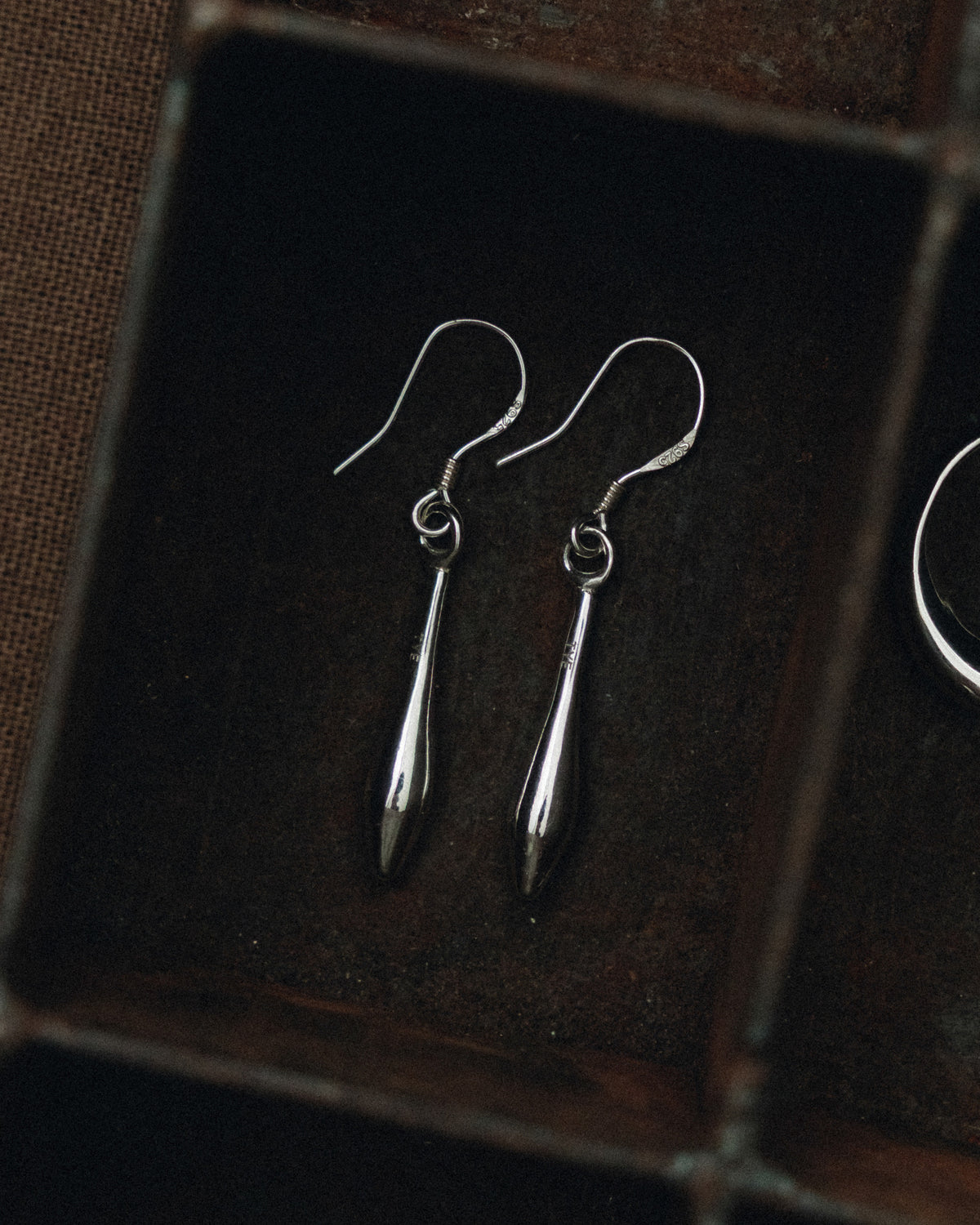 EARRINGS TIGE