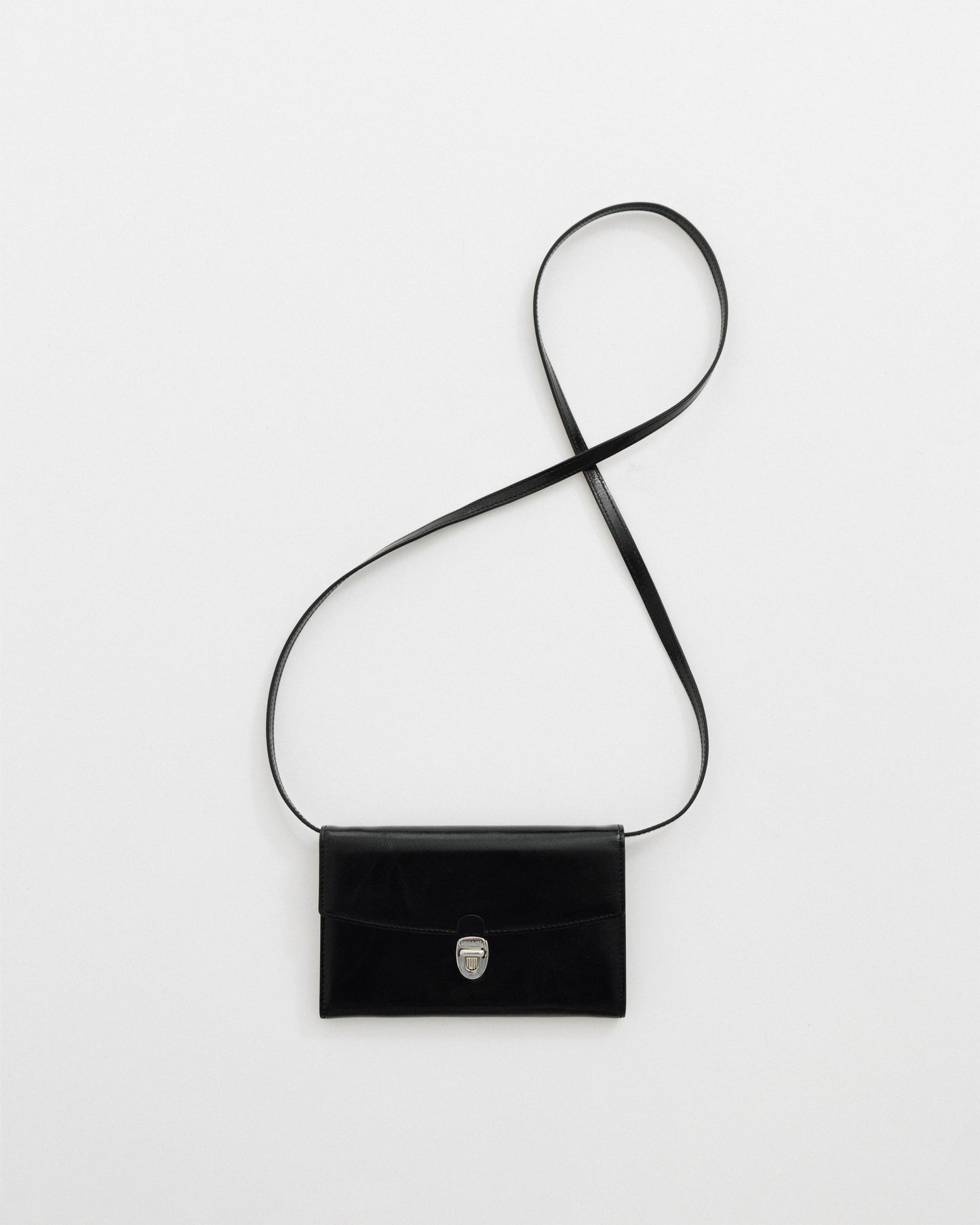 PORTE CARTES LOQUET ÉPAULE BLACK
