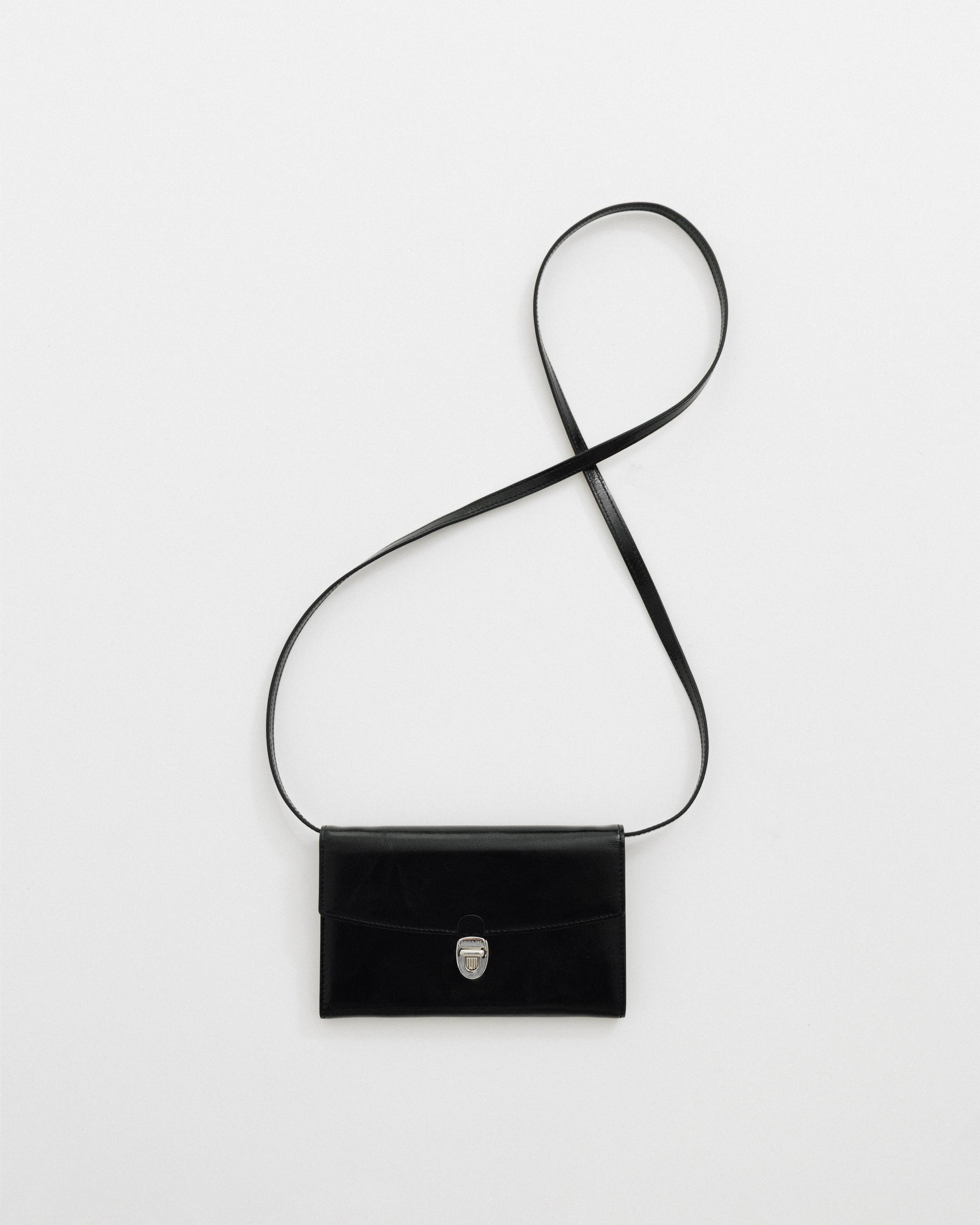 PORTE CARTES LOQUET ÉPAULE BLACK