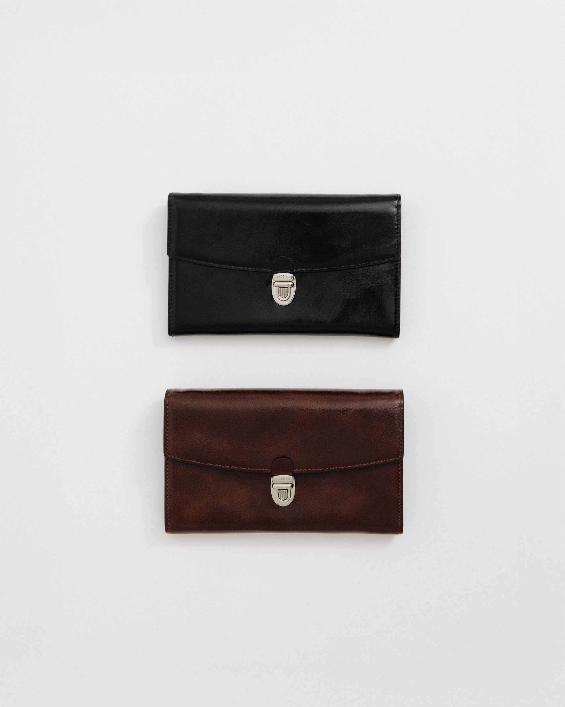 PORTE CARTES LOQUET ÉPAULE BLACK
