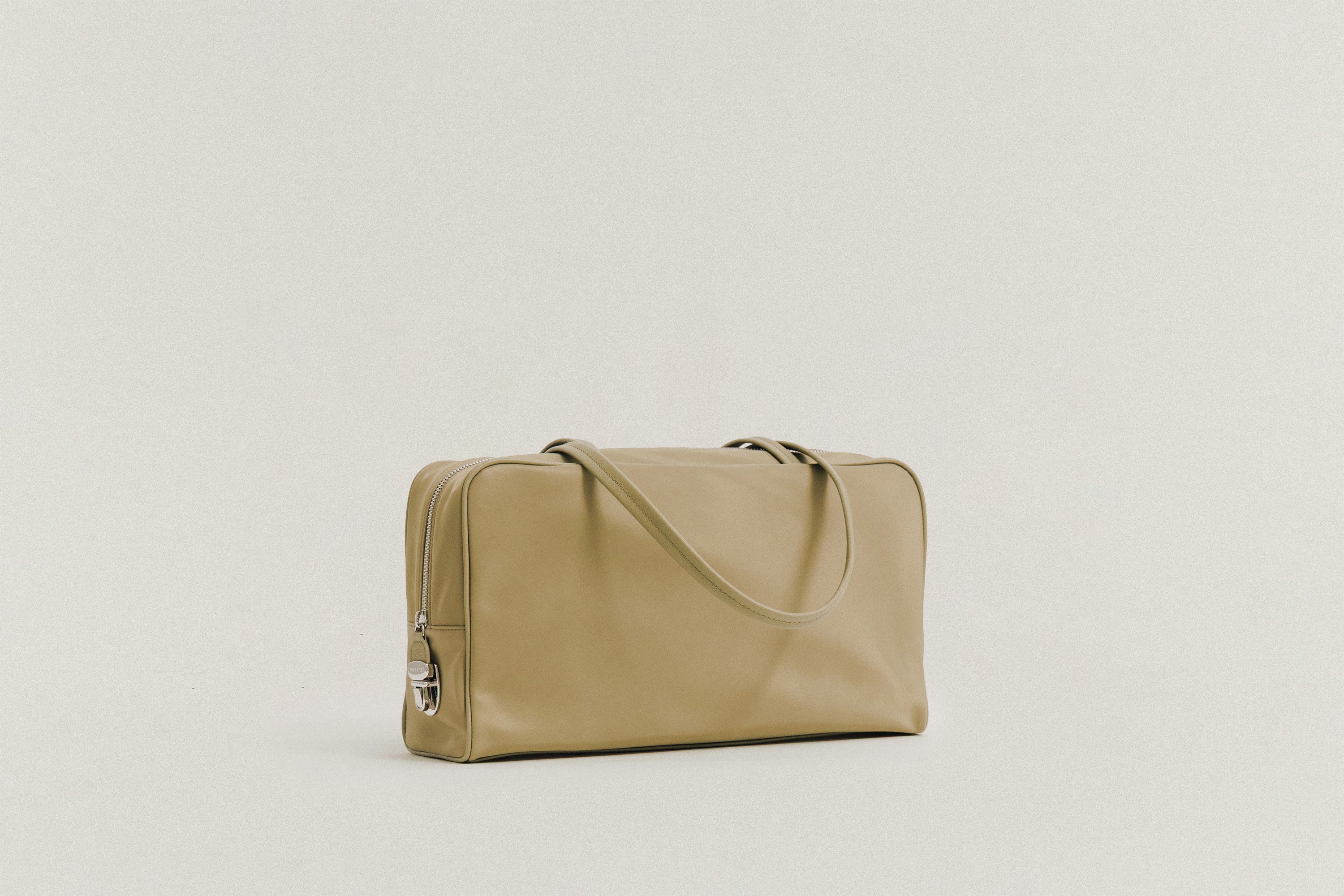 BAGS – TOUT Y EST