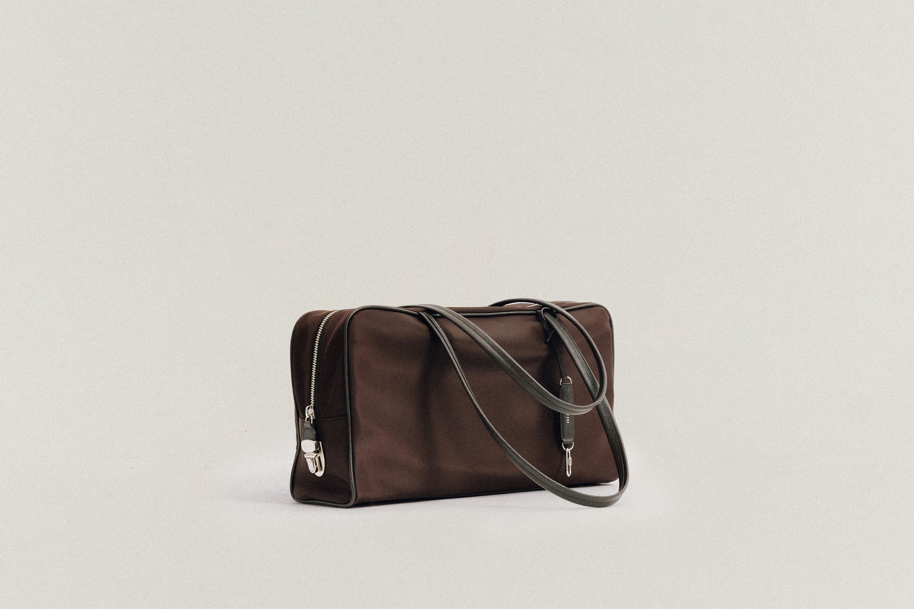 BAGS – TOUT Y EST