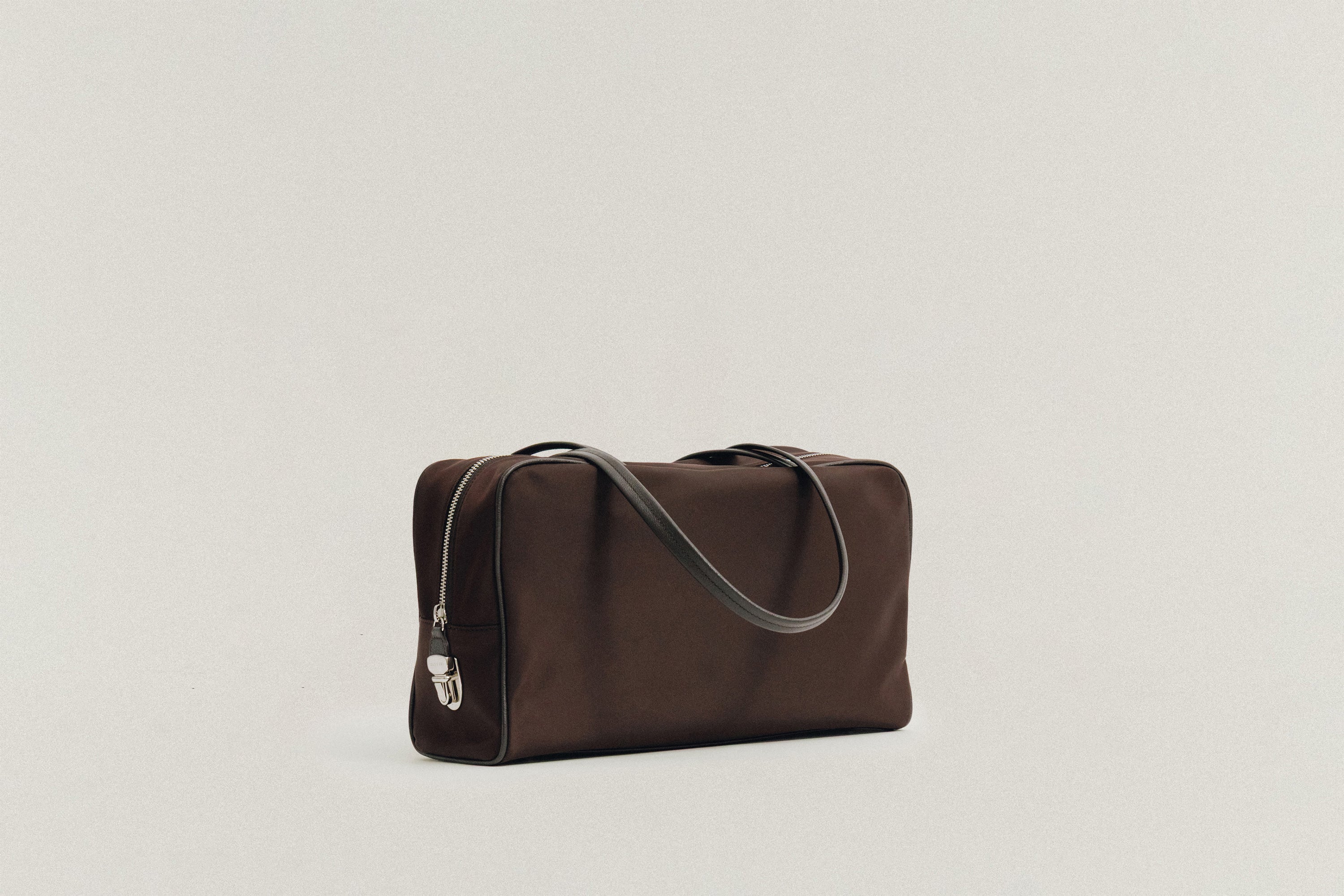 BAGS – TOUT Y EST
