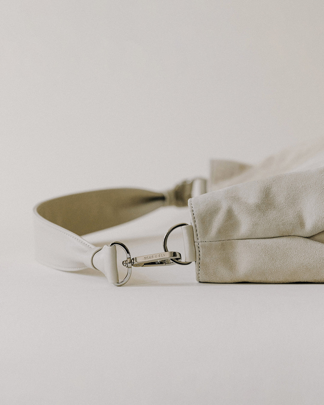 SAC NACELLE SUEDE BEIGE