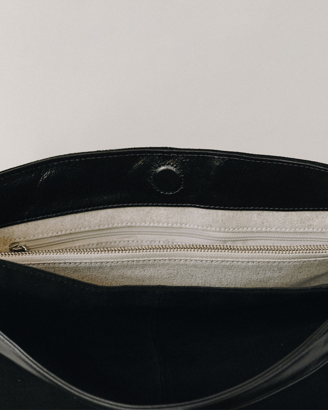 SAC NACELLE SUEDE BLACK