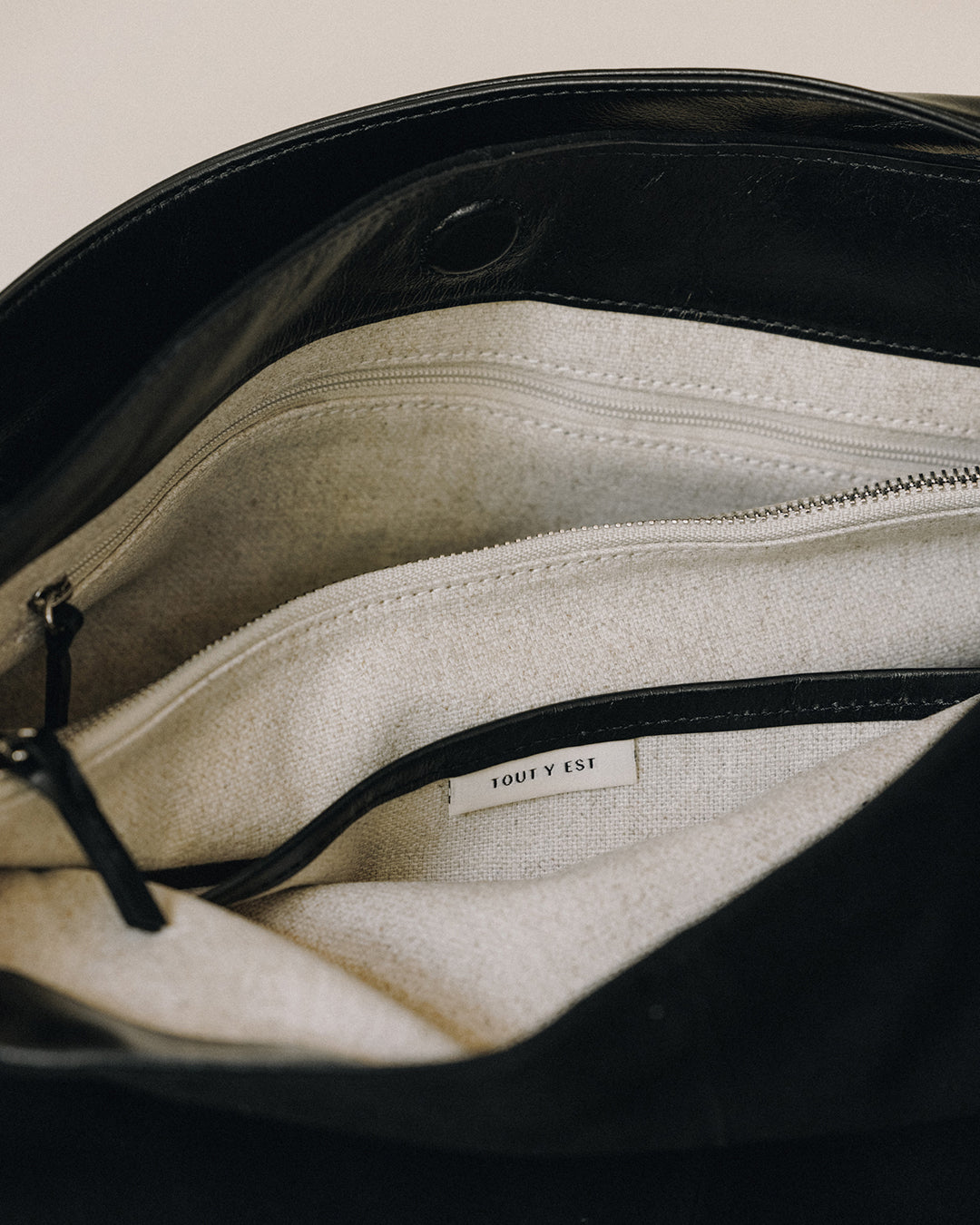 SAC NACELLE SUEDE BLACK