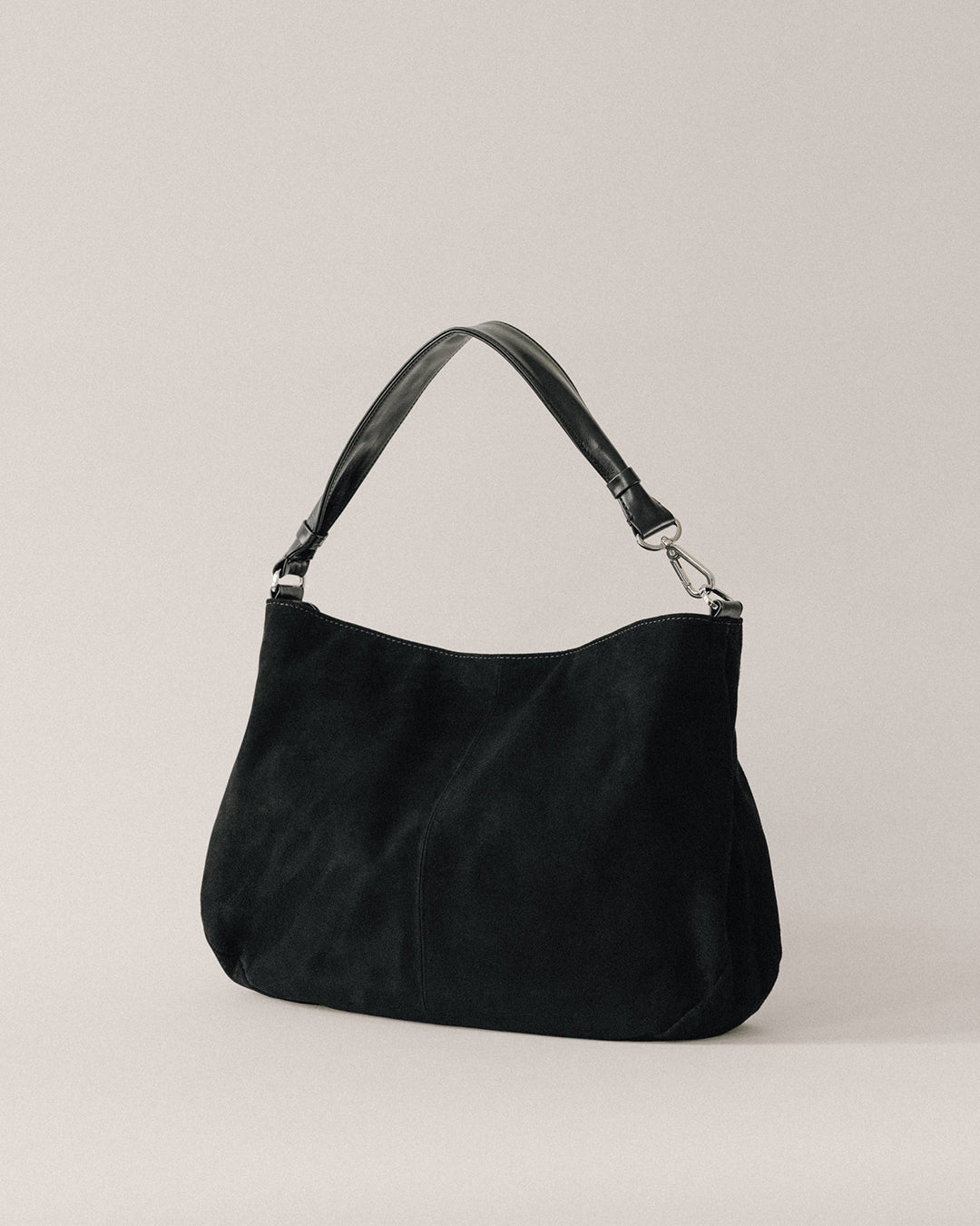 SAC NACELLE SUEDE BLACK – TOUT Y EST