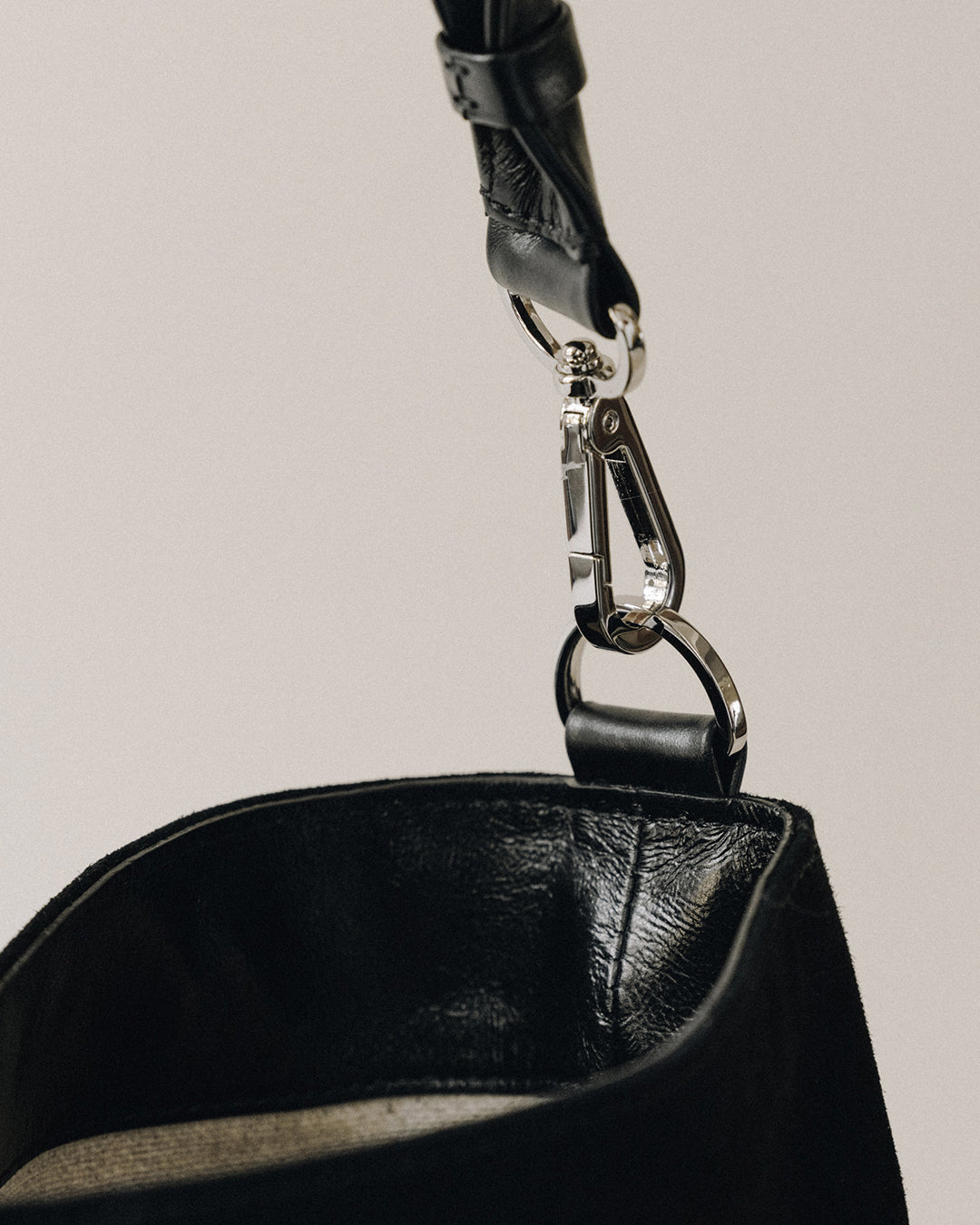 SAC NACELLE SUEDE BLACK