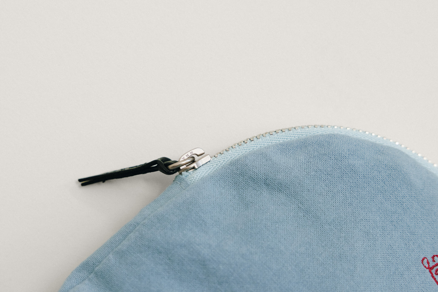 POCHETTE SABOT SKY BLUE