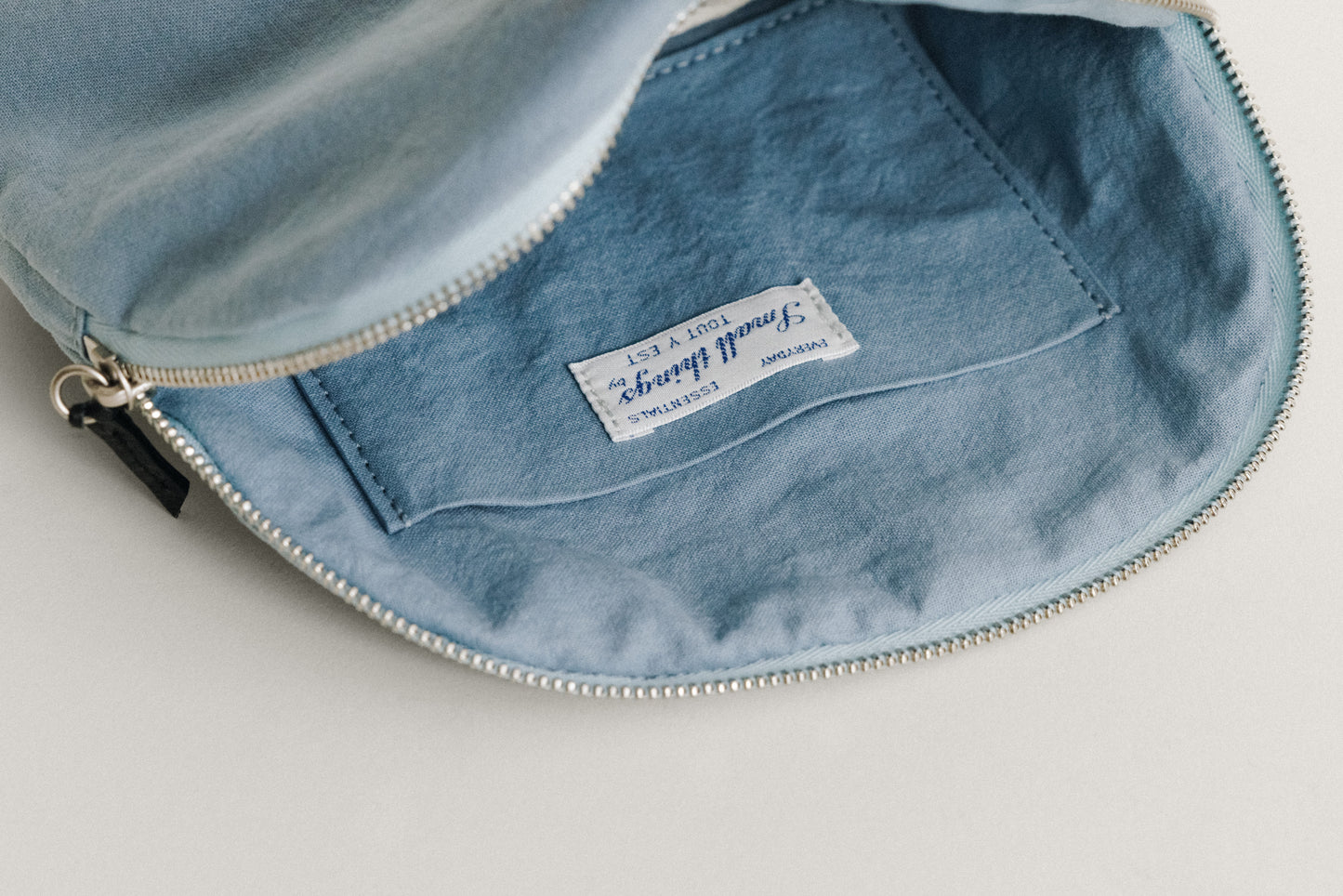 POCHETTE SABOT SKY BLUE