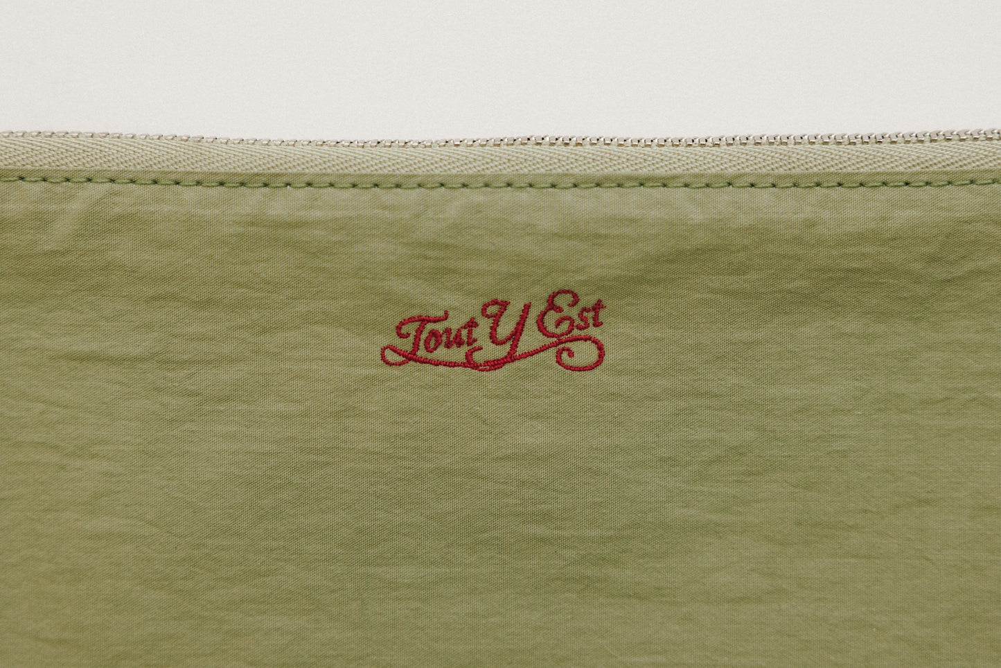 POCHETTE CARRÉE OLIVE
