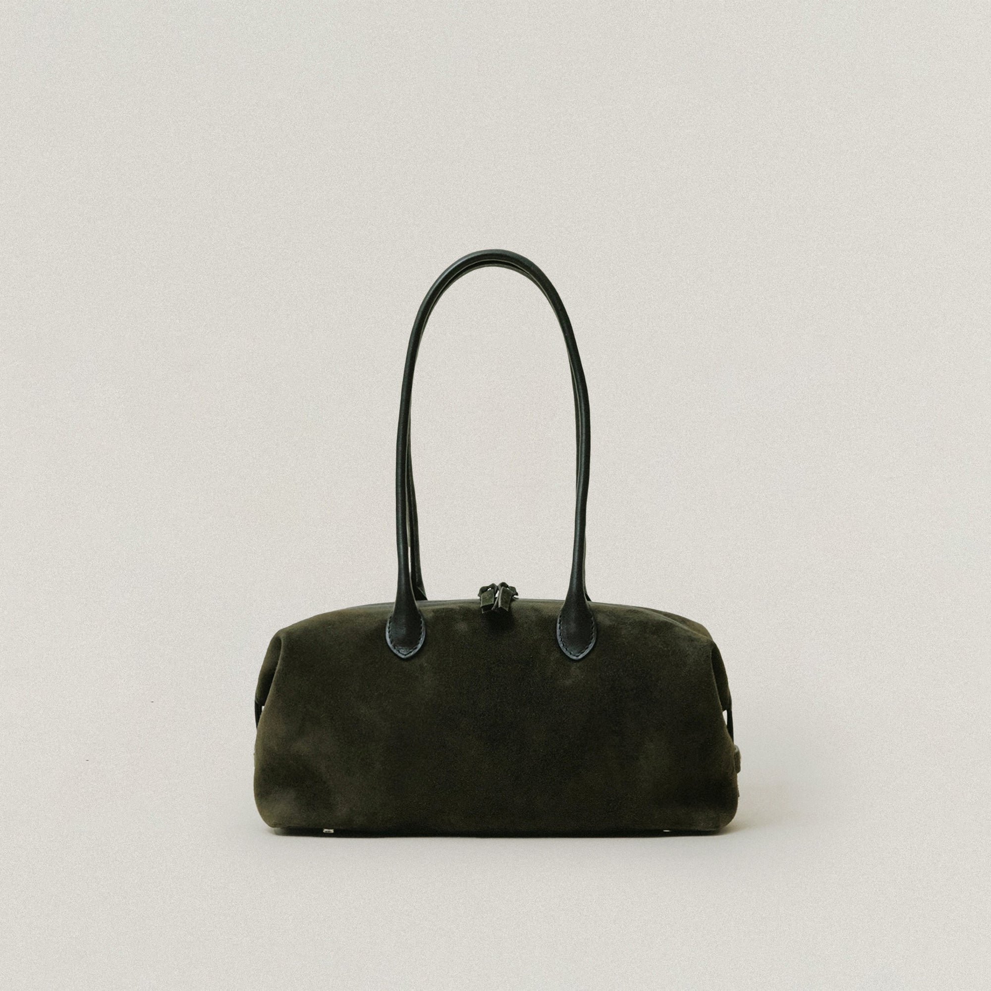 NEW IN – TOUT Y EST