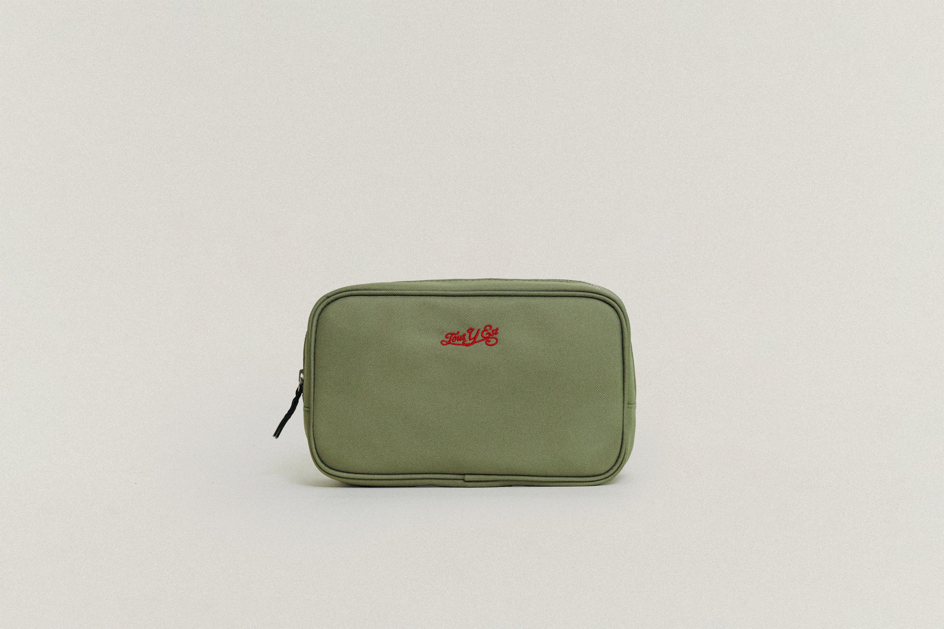 POUCH – Page 2 – TOUT Y EST