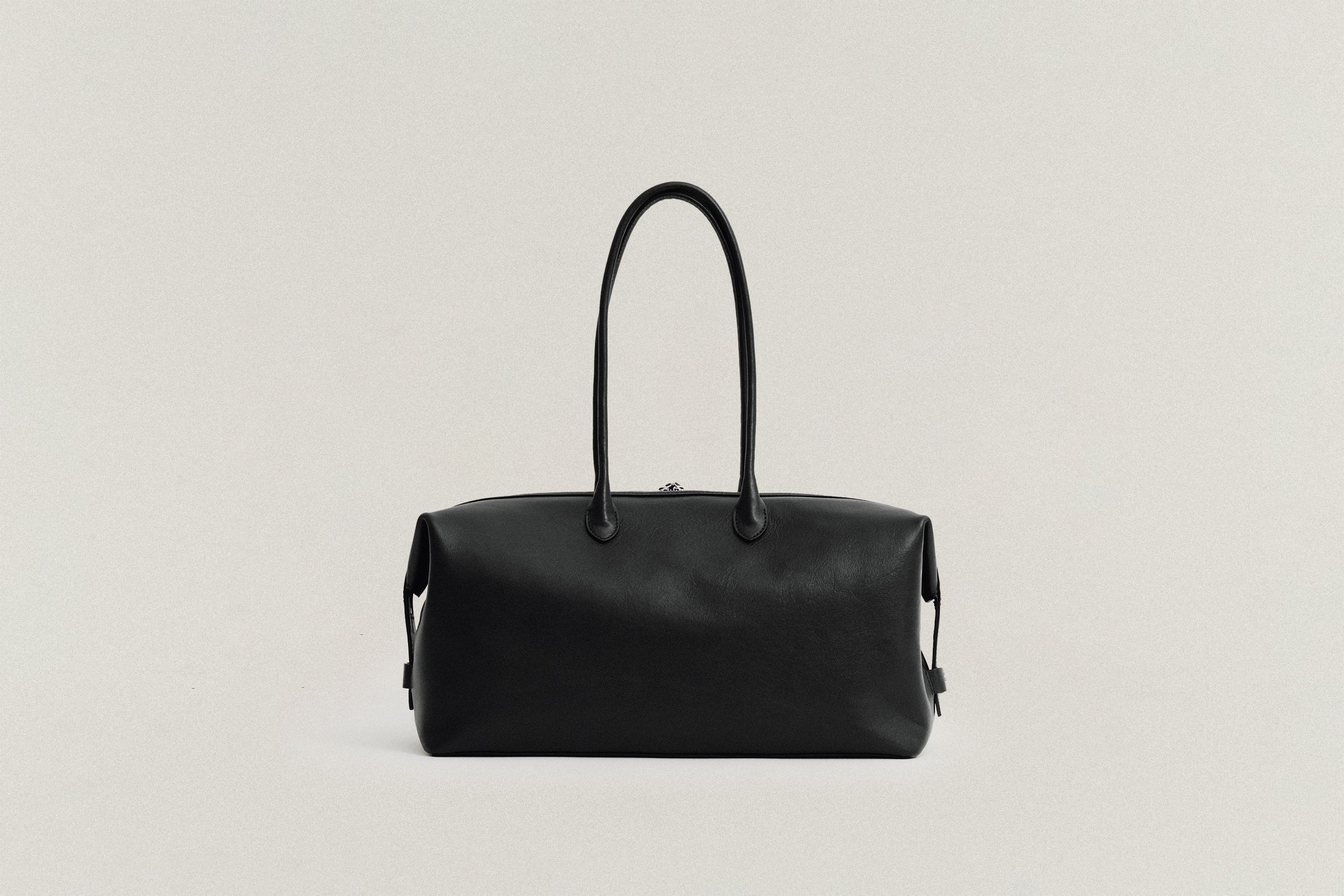 BAGS – TOUT Y EST