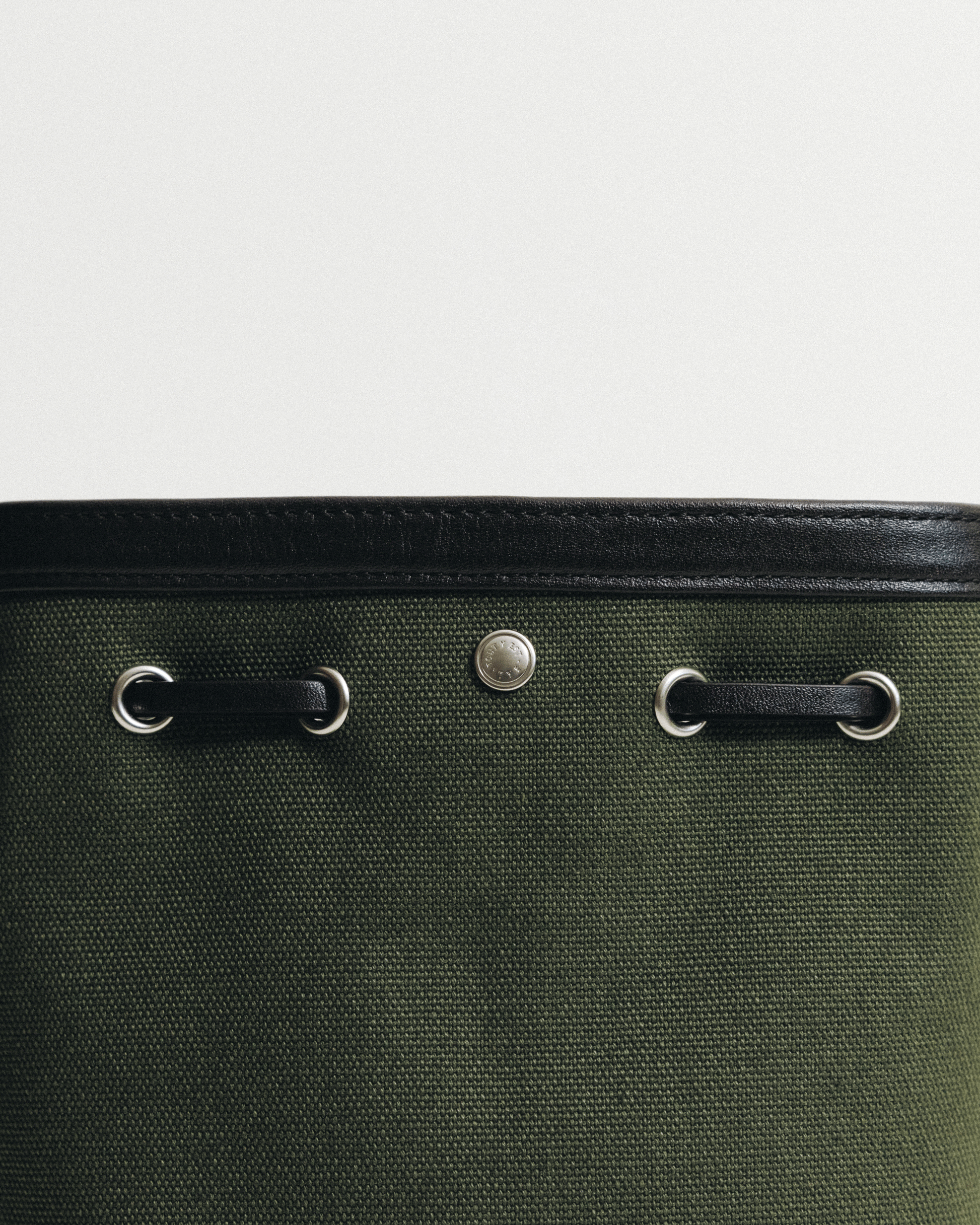 SAC COQUILLE BUCKET MINI KHAKI