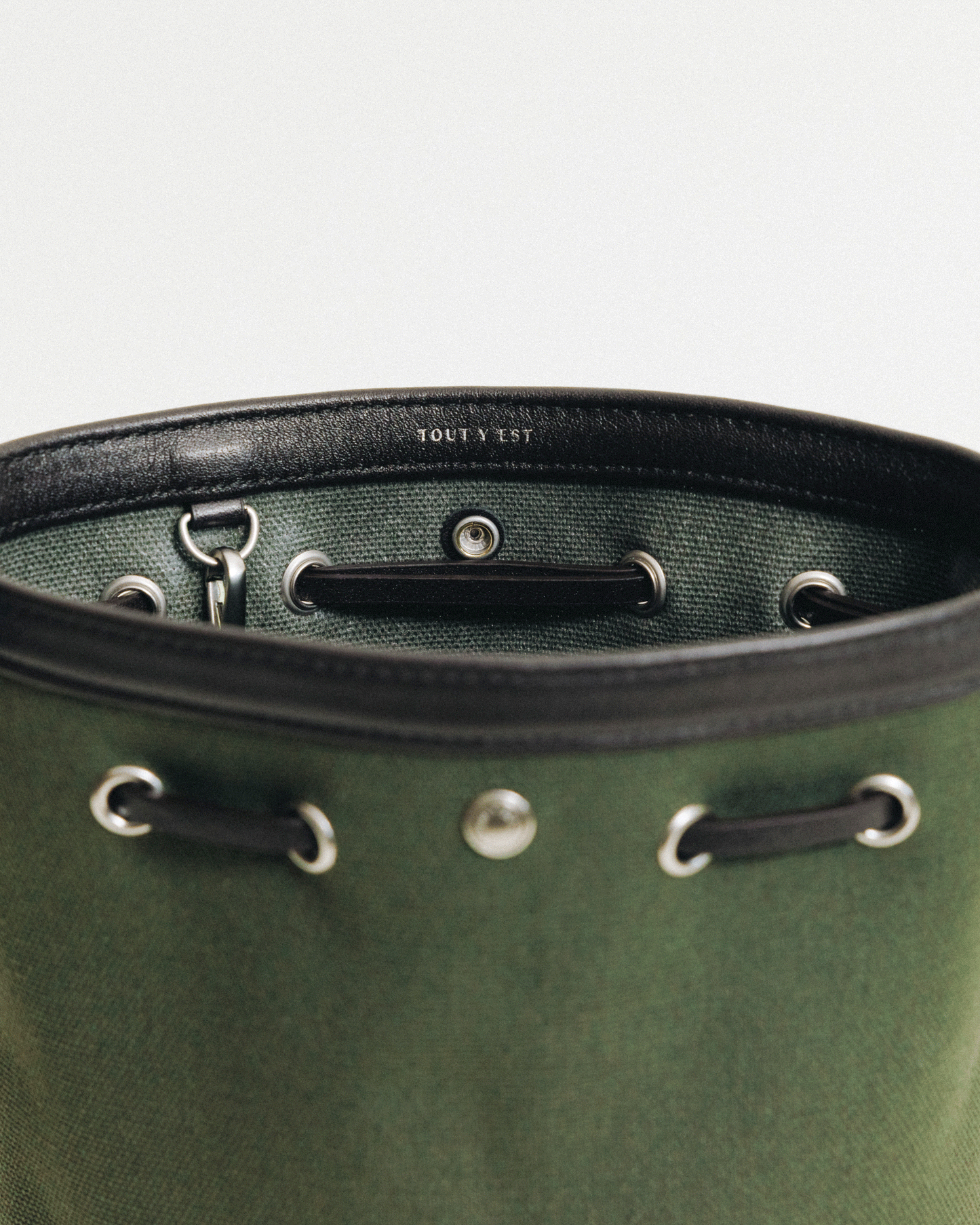 SAC COQUILLE BUCKET MINI KHAKI