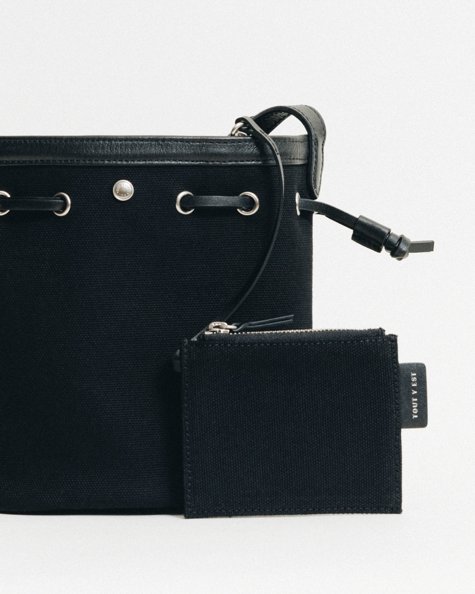 SAC COQUILLE BUCKET MINI BLACK