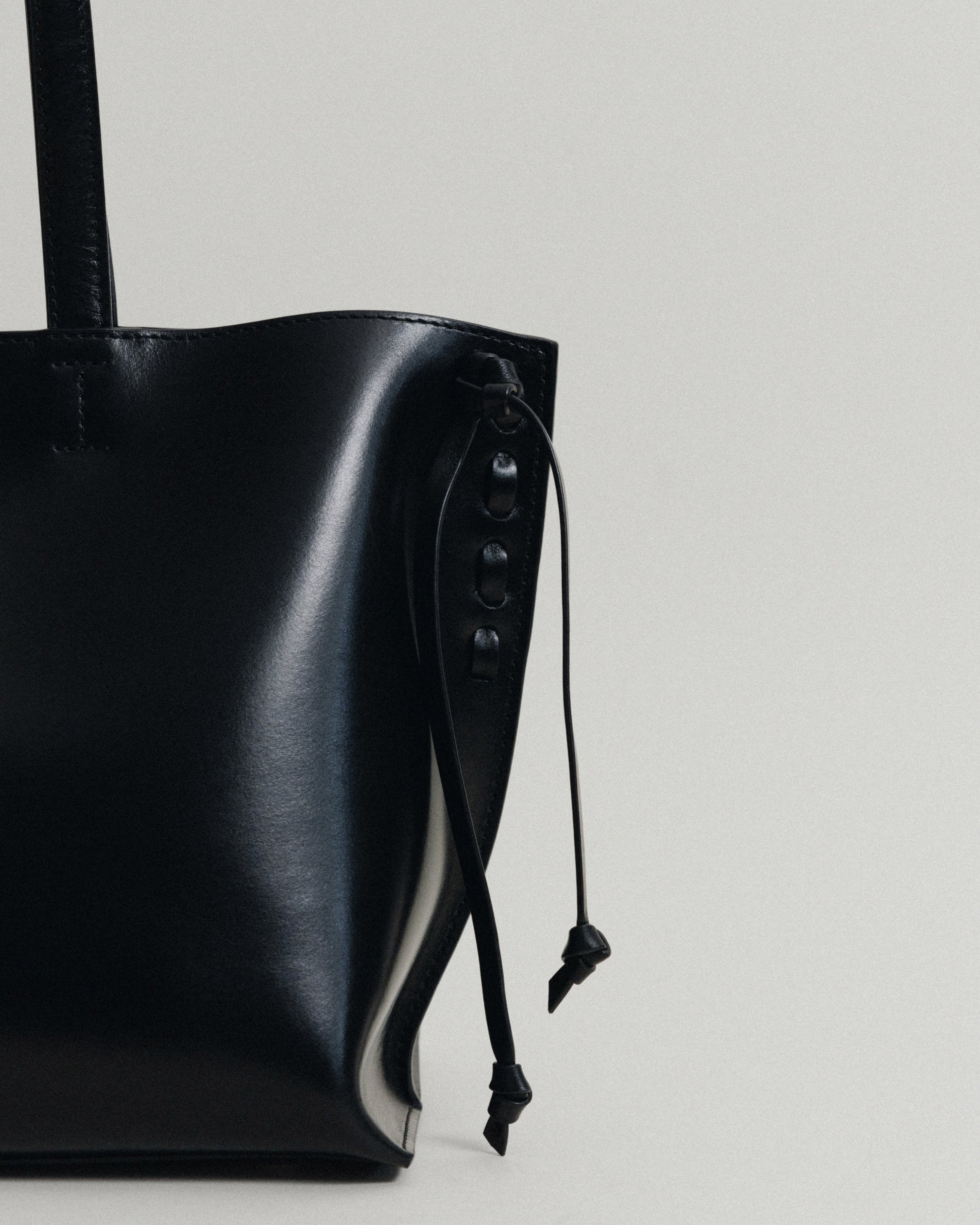 SAC TRESSÉ SMALL BLACK